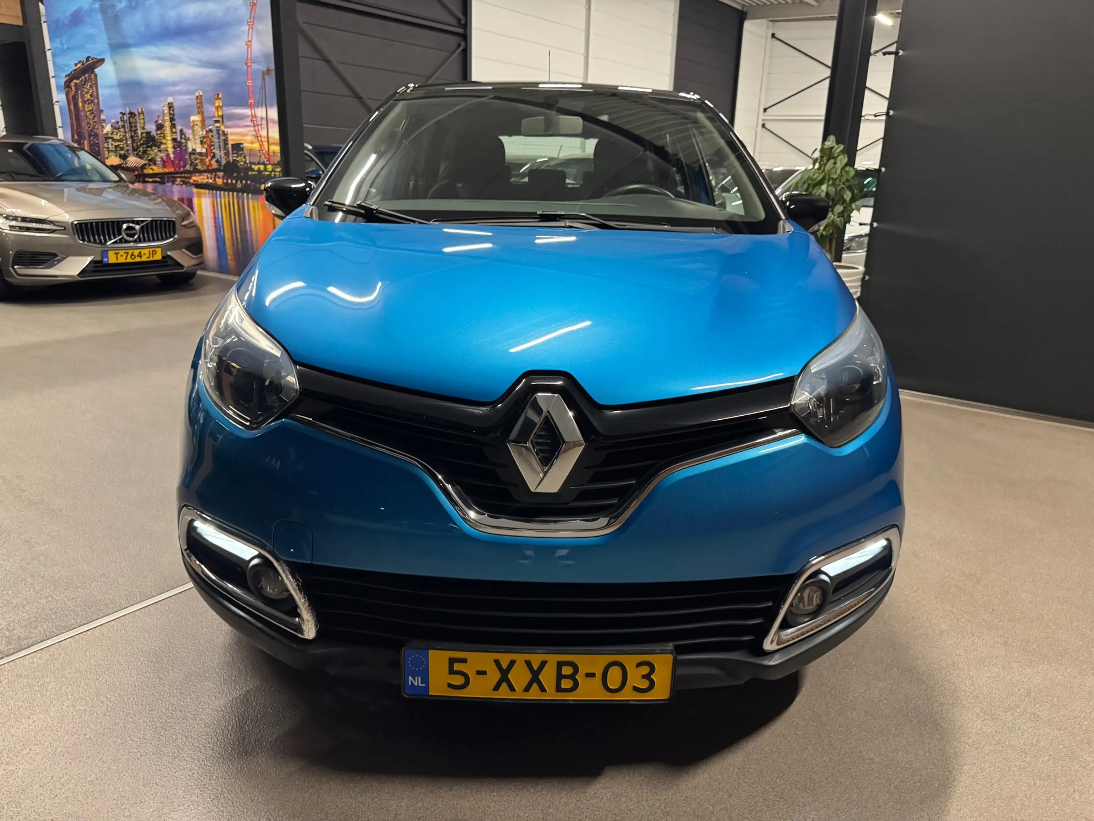 Renault Captur 1.2 TCe Expression AUTOMAAT, PDC, Navi — photo 6