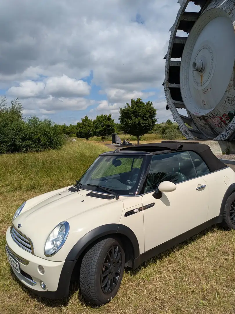 MINI Cooper Cabrio Cooper Sidewalk Weiß - 1