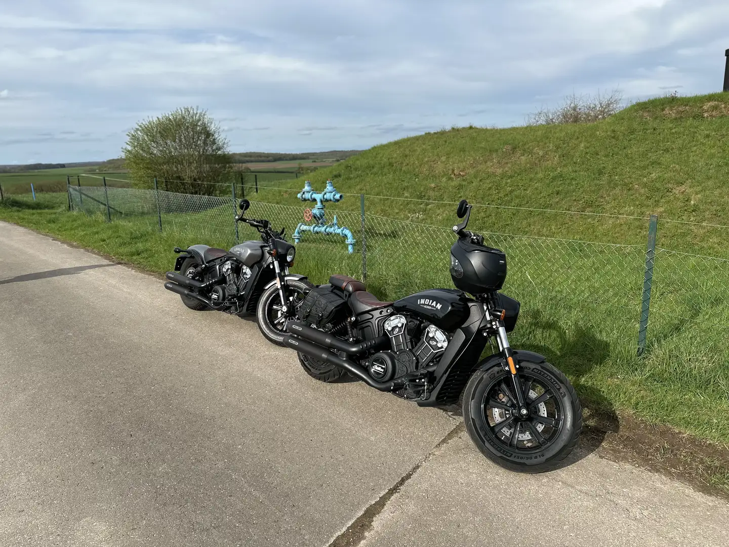 Indian Scout BOBBER - 2