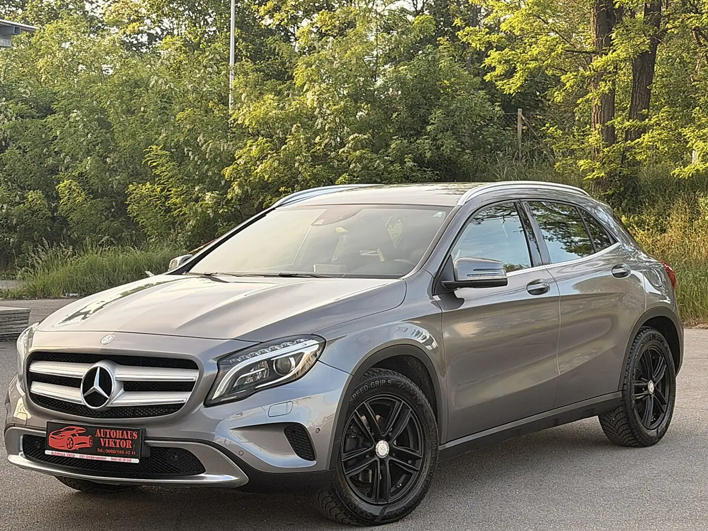 Mercedes-Benz GLA 220 CDI Aut.*12 MONATE GARANTIE AUTOMATIK Braun - 1