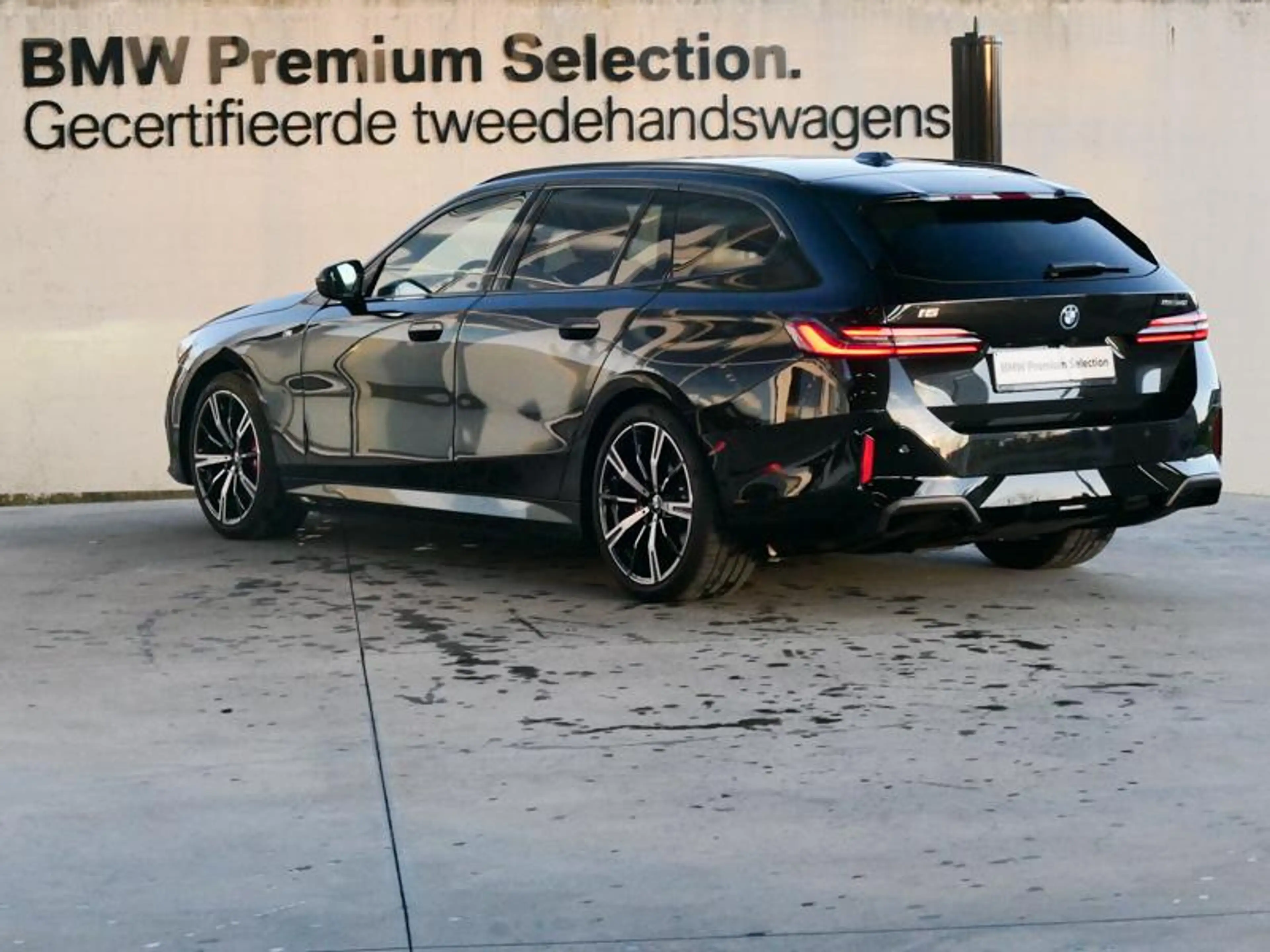 BMW i5 eDrive40 Touring M Sport PRO | PANO | — photo 5