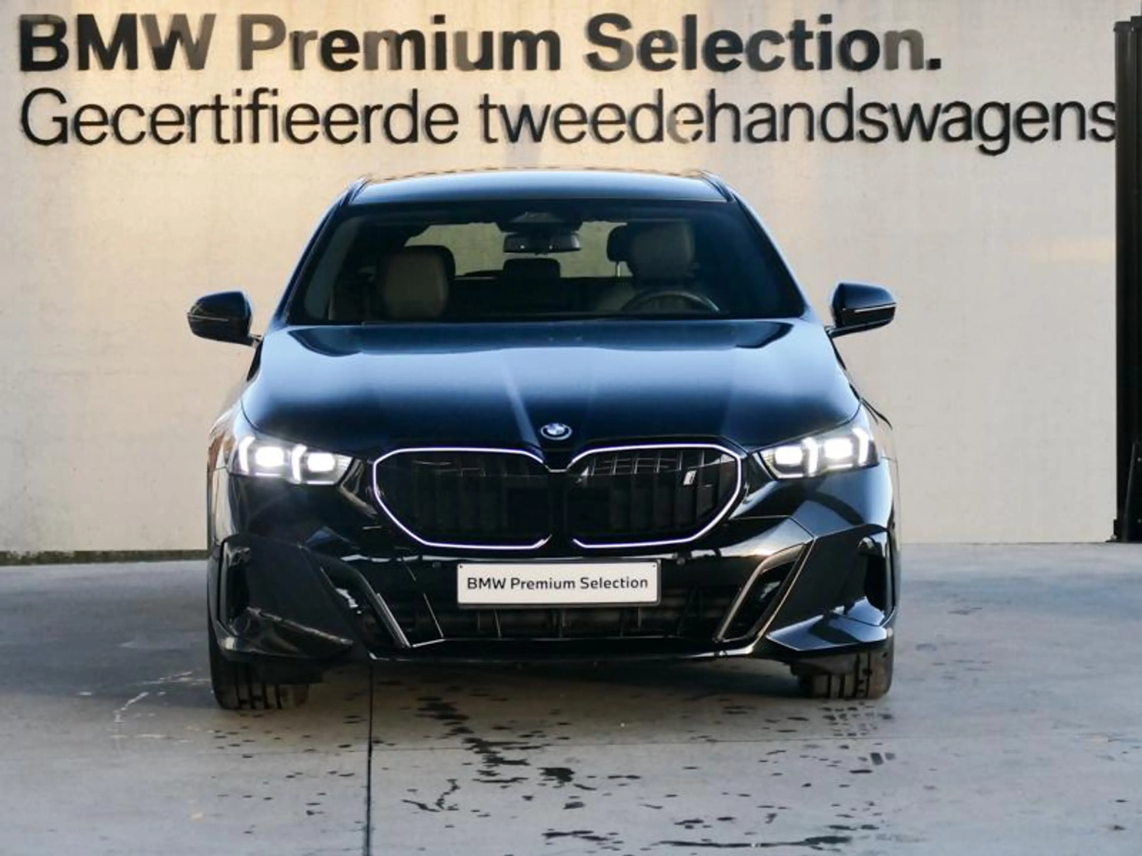 BMW i5 eDrive40 Touring M Sport PRO | PANO | — photo 2