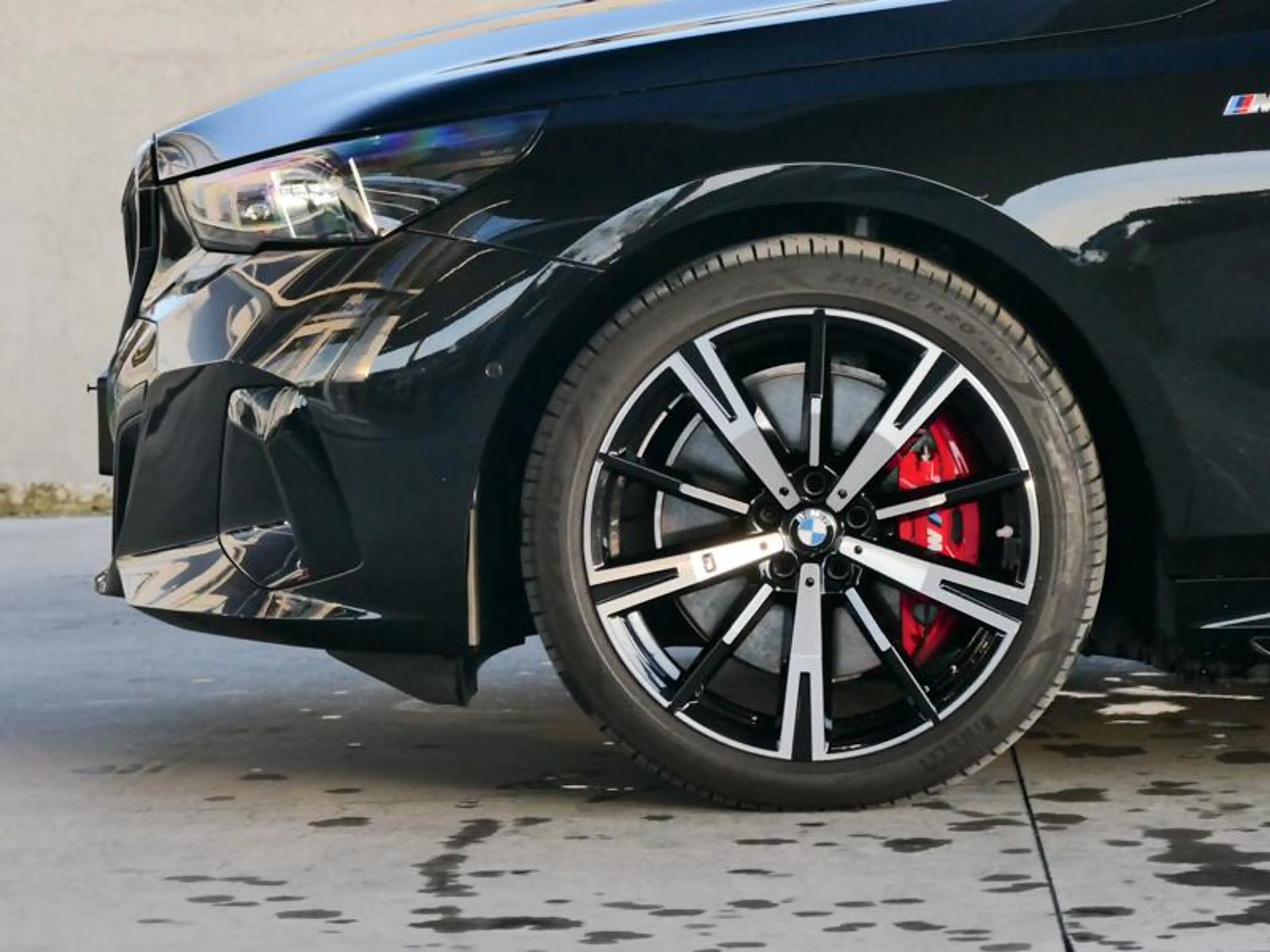 BMW i5 eDrive40 Touring M Sport PRO | PANO | — photo 8