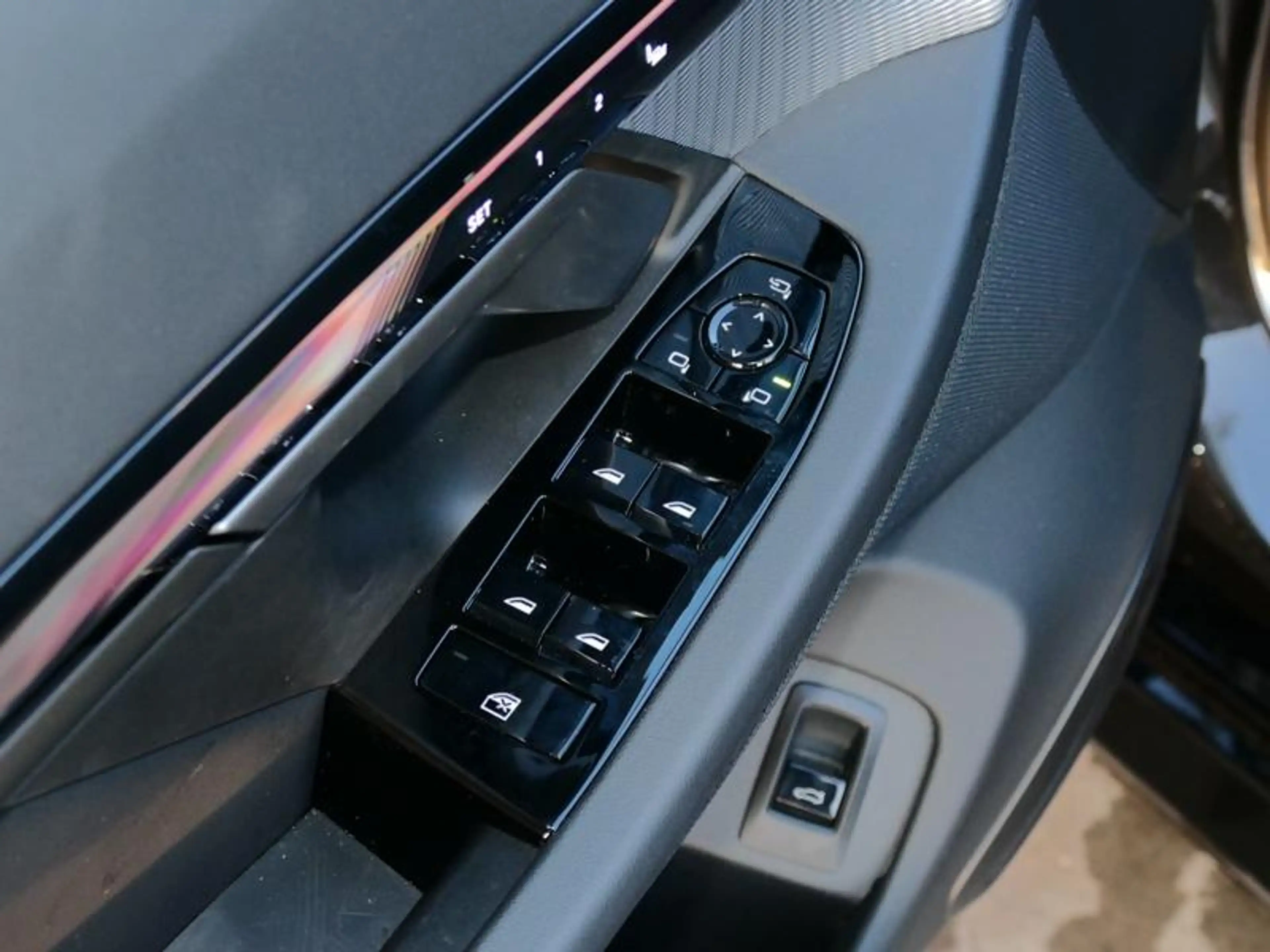 BMW i5 eDrive40 Touring M Sport PRO | PANO | — photo 13