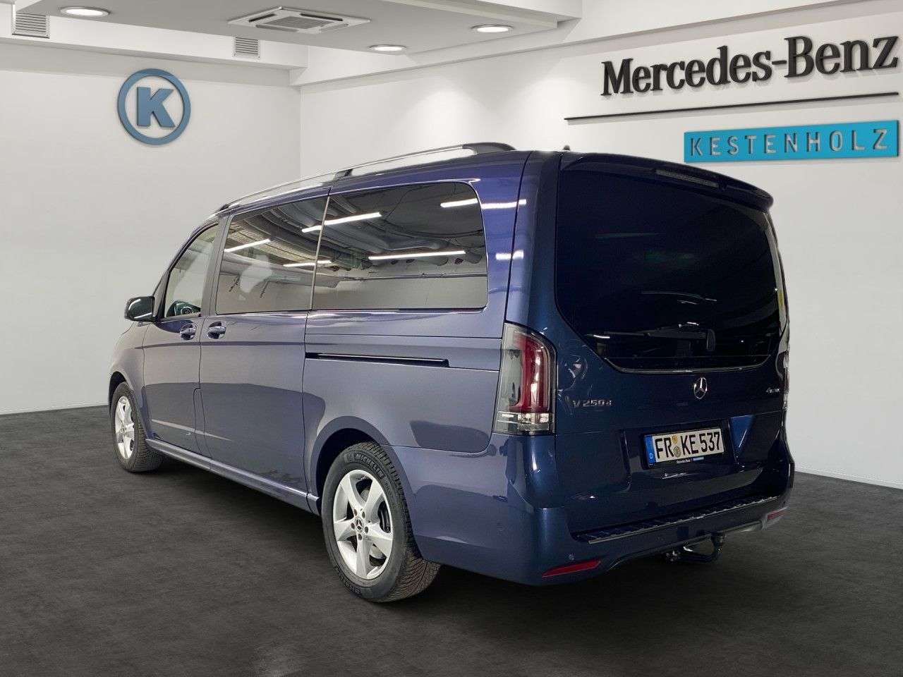 Mercedes-Benz V 250