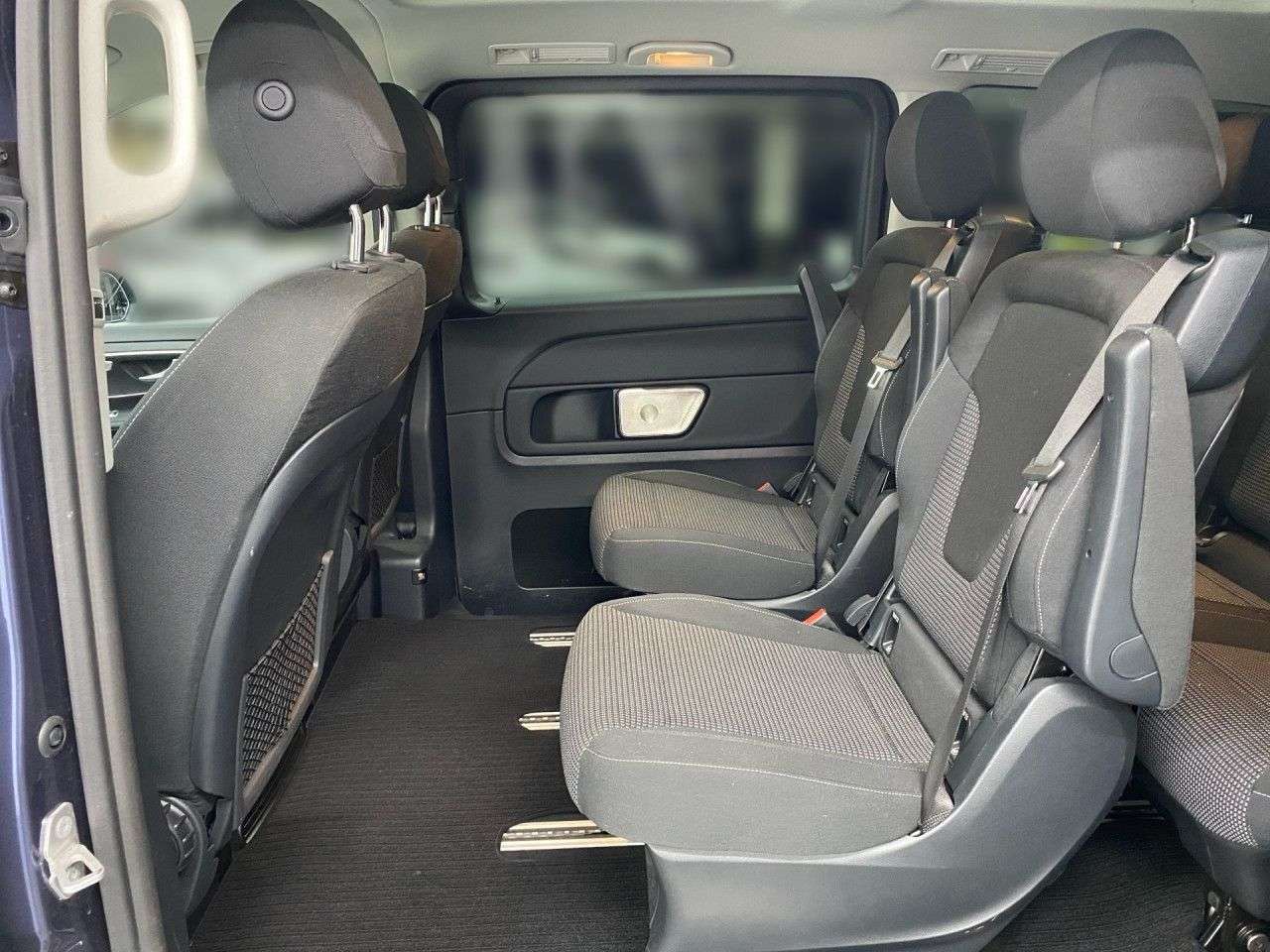 Mercedes-Benz V 250