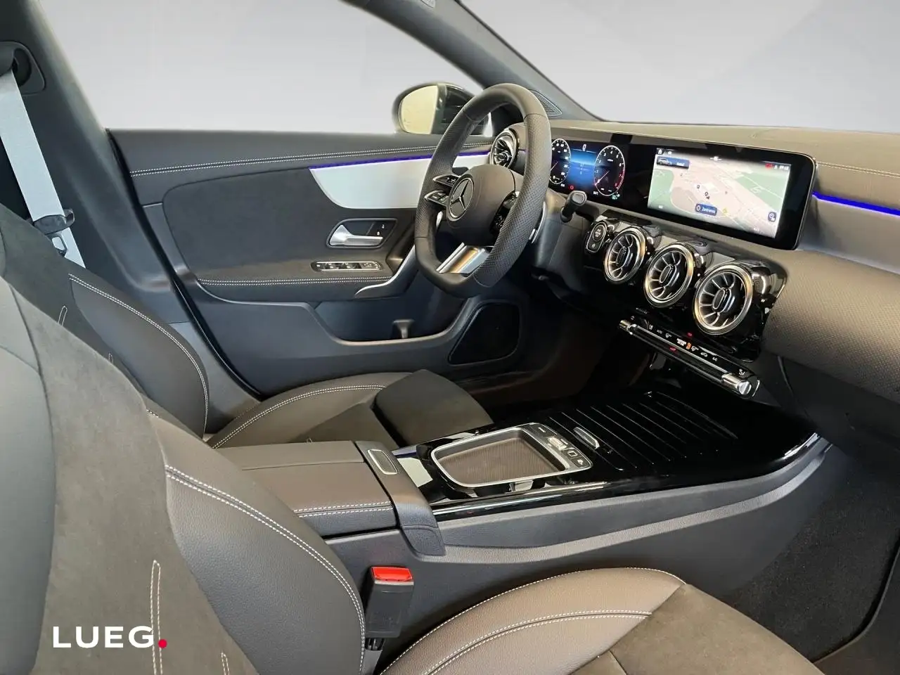 Mercedes-Benz CLA 180 Shooting Brake AMG-EDITION+ADVANCED+AHK 9