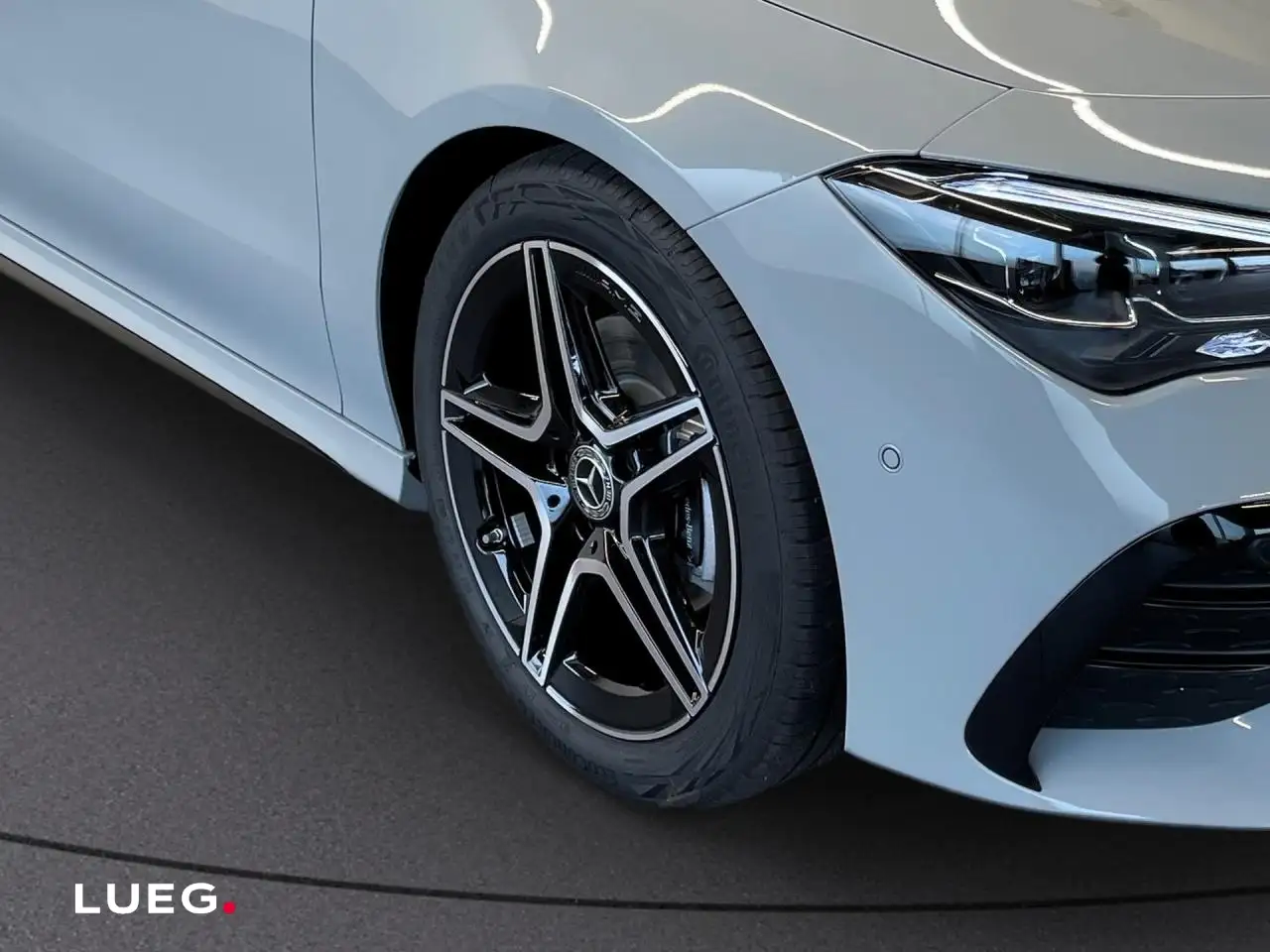 Mercedes-Benz CLA 180 Shooting Brake AMG-EDITION+ADVANCED+AHK 8