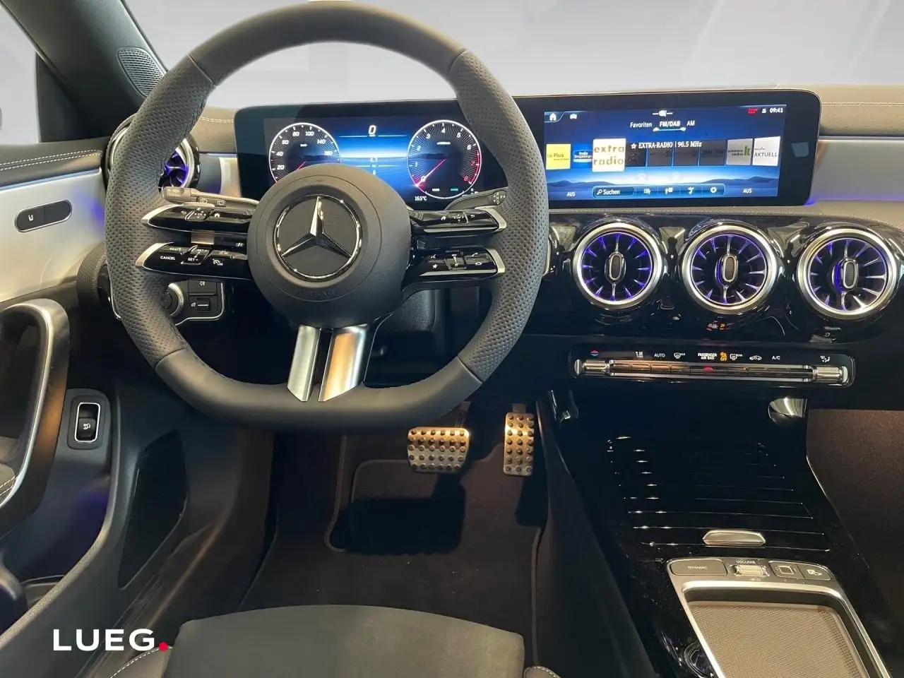 Mercedes-Benz CLA 180 Shooting Brake AMG-EDITION+ADVANCED+AHK 11
