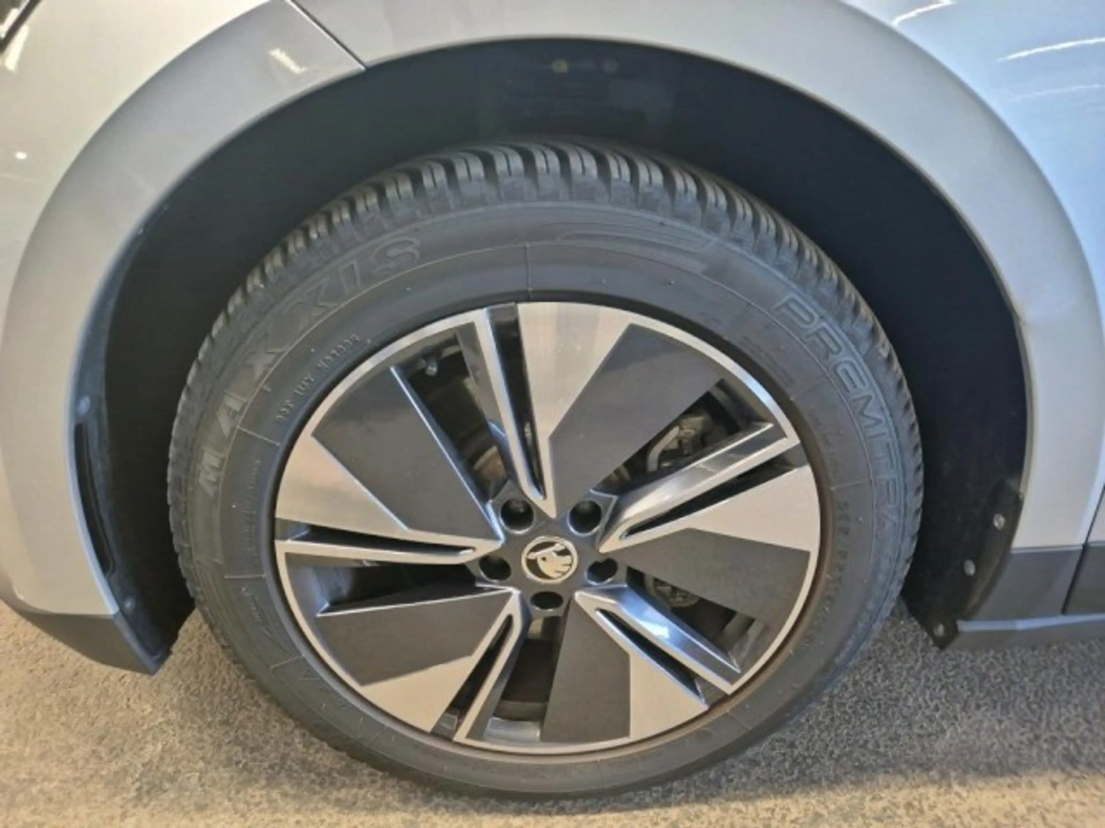 Skoda Enyaq 85x Loft ALLRAD+ACC+TOTW+KESSY+RKAM+WÄPU Klima — photo 9