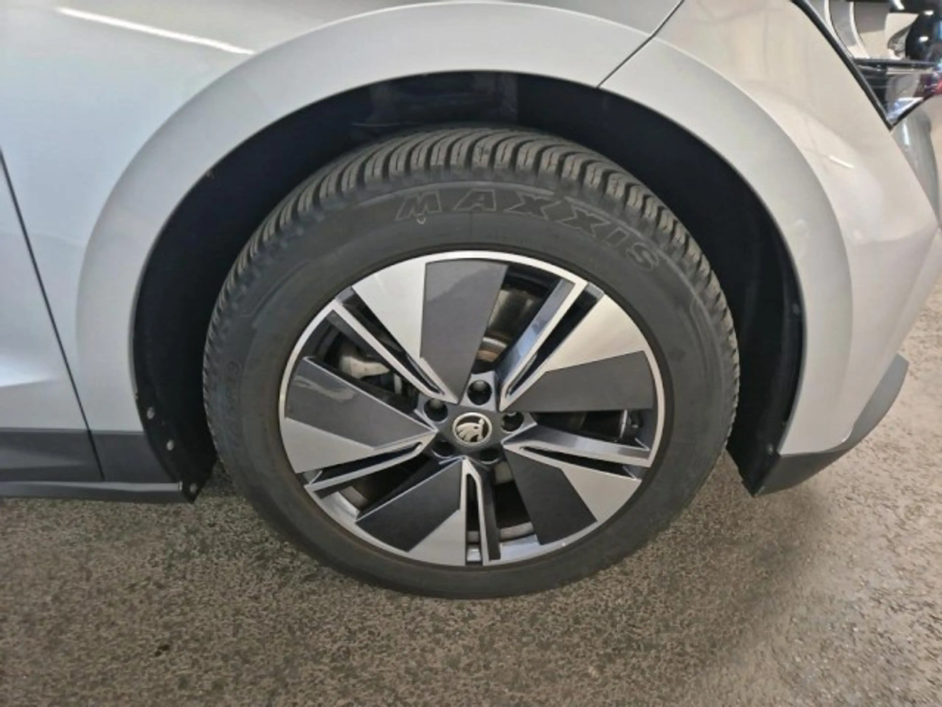 Skoda Enyaq 85x Loft ALLRAD+ACC+TOTW+KESSY+RKAM+WÄPU Klima — photo 10