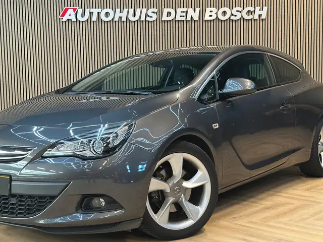 Opel Astra view 14
