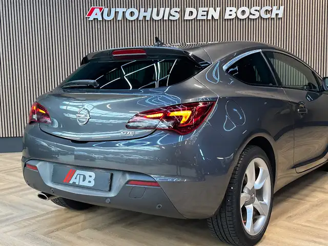 Opel Astra view 15
