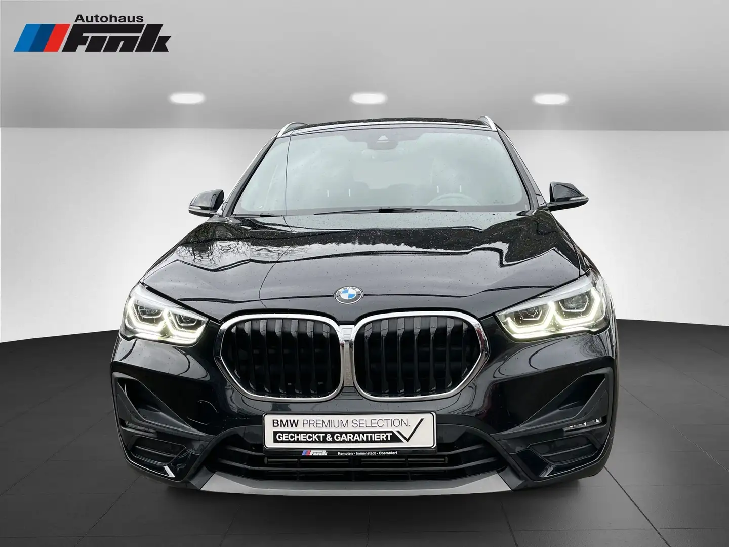 BMW X1 xDrive25e Advantage HiFi DAB LED Navi Shz Schwarz - 2