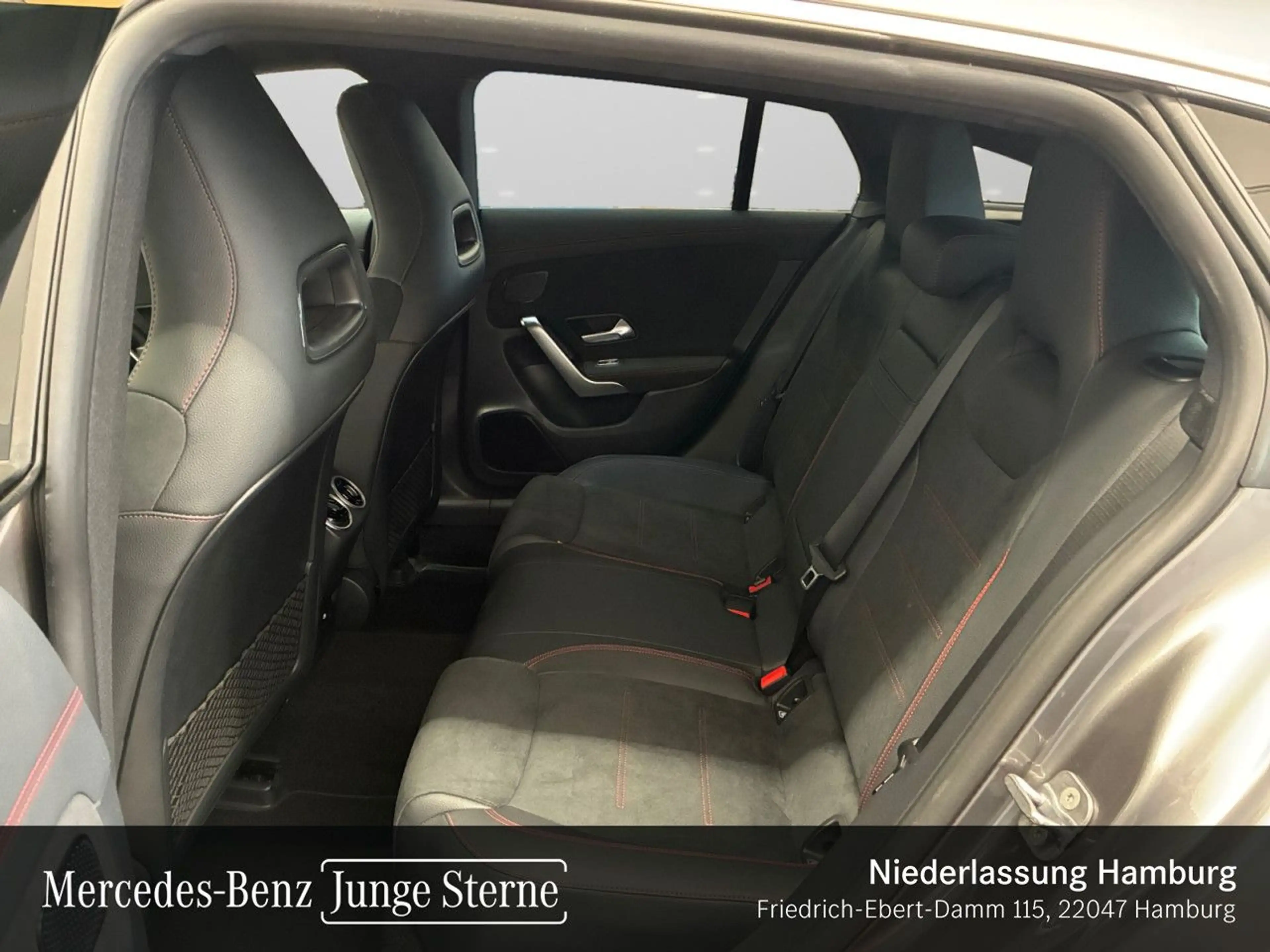 Mercedes-Benz CLA 250 4M AMG+PANO+360°+MULTIBEAM+HUD+TOTW+8G — photo 11