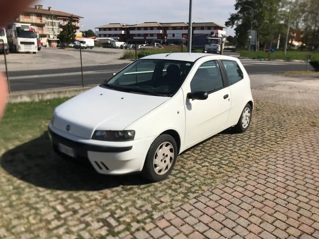 Fiat Punto II 1999 3p 1.2 ELX clima chiusura centralizzata vetri elettrici, foto 2