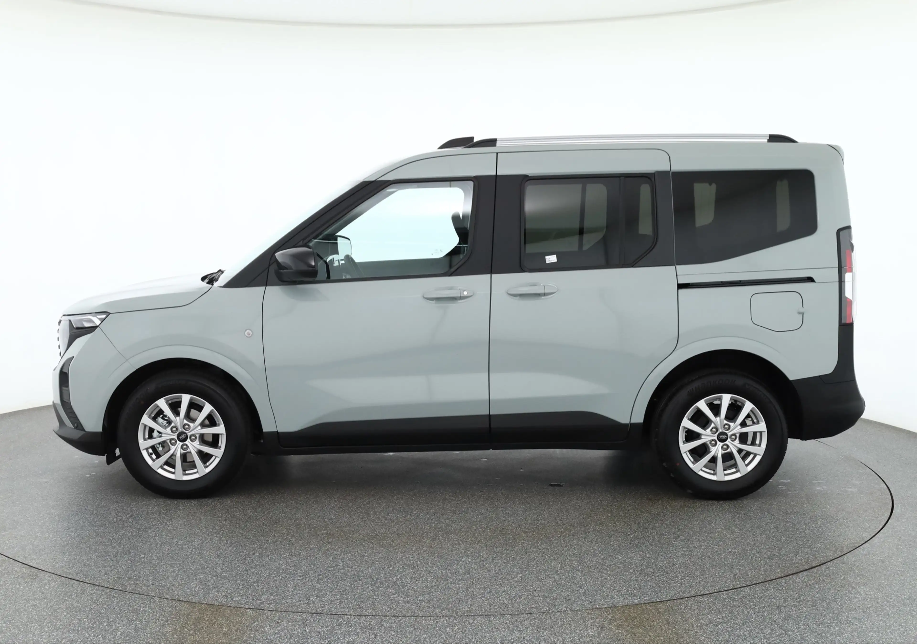 Ford Tourneo Courier Titanium 1.0 EB Aut. Kamera AHK — photo 2