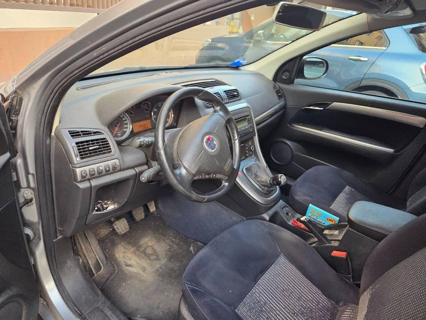 Fiat Croma 1.9 Multijet 16V Emotion Gris - 2