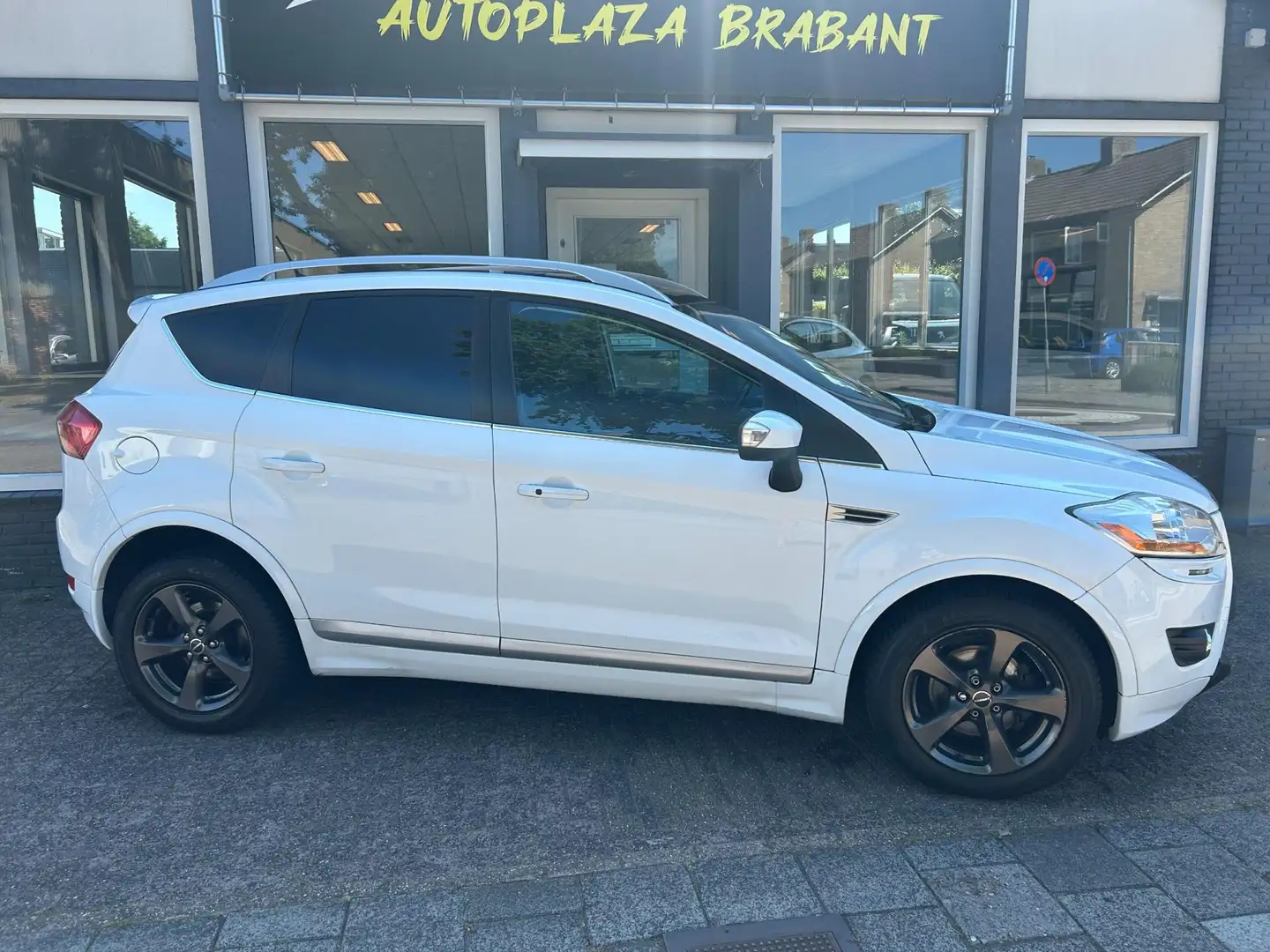 Ford Kuga 2.5 20V Titanium / PANODAK / LEDER / NAVI Wit - 2