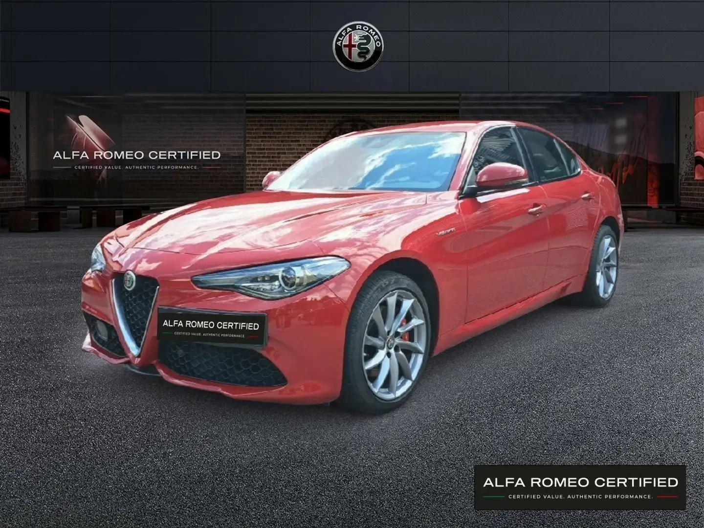 Alfa Romeo Giulia Veloce 2.0 Turbo 16V AT8-Q4 Piros - 1