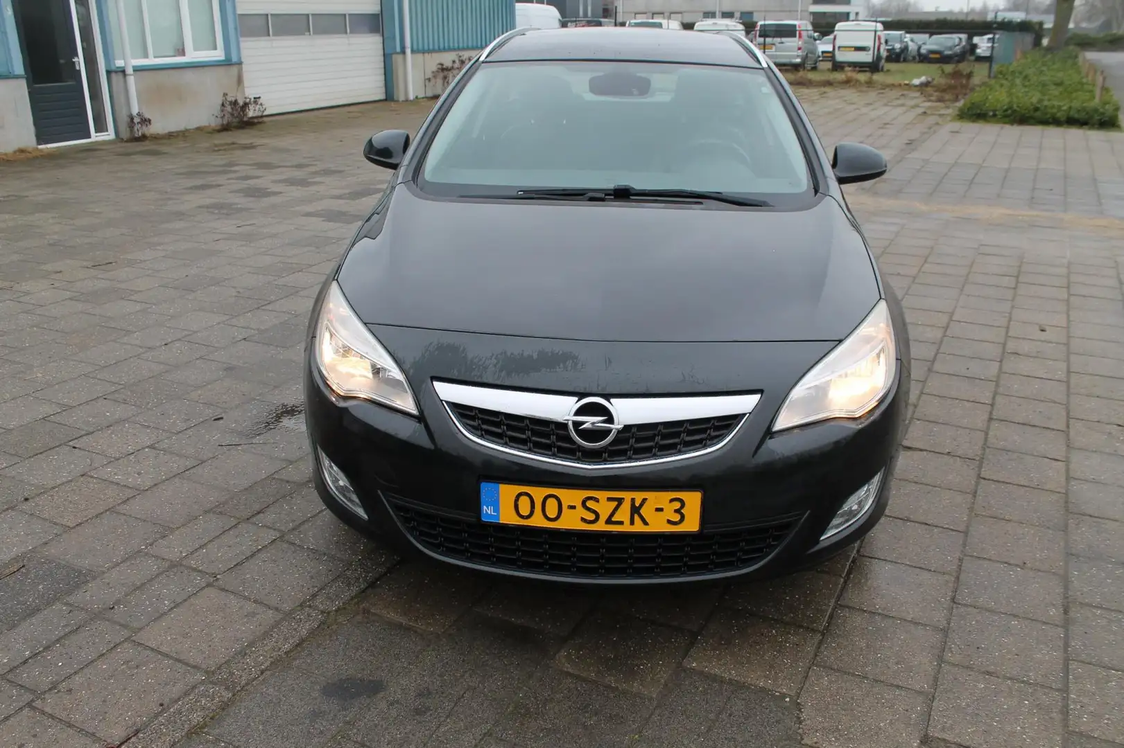 Opel Astra Sports Tourer 1.4 Turbo Cosmo - lm. velgen - dab r Schwarz - 2