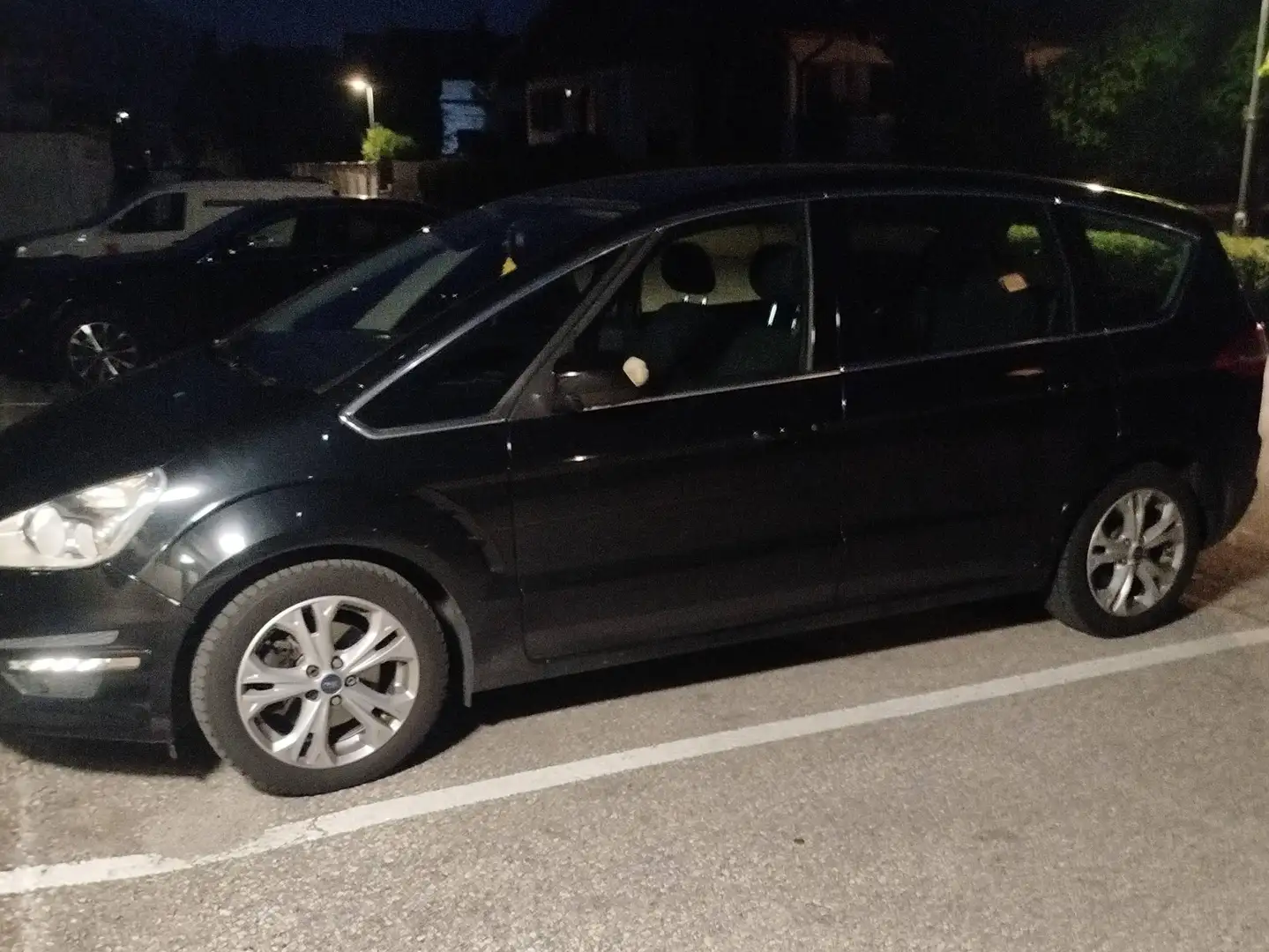Ford S-Max S-MAX Titanium S 2,0 TDCi DPF Aut. Titanium S Schwarz - 2