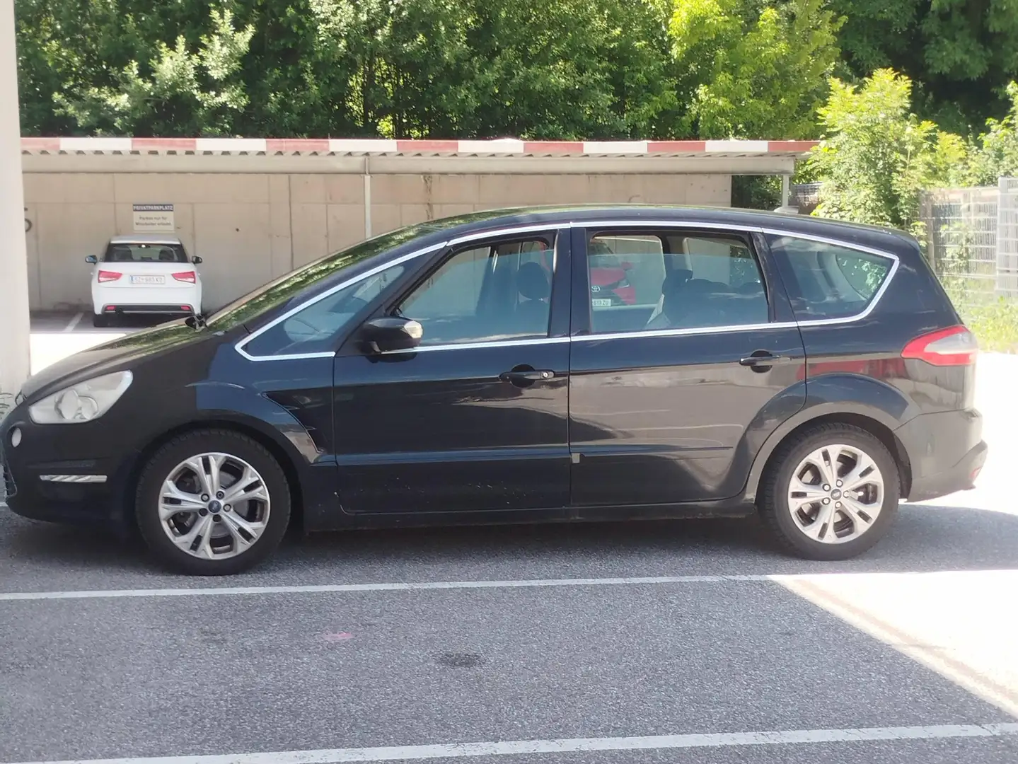 Ford S-Max S-MAX Titanium S 2,0 TDCi DPF Aut. Titanium S Schwarz - 1