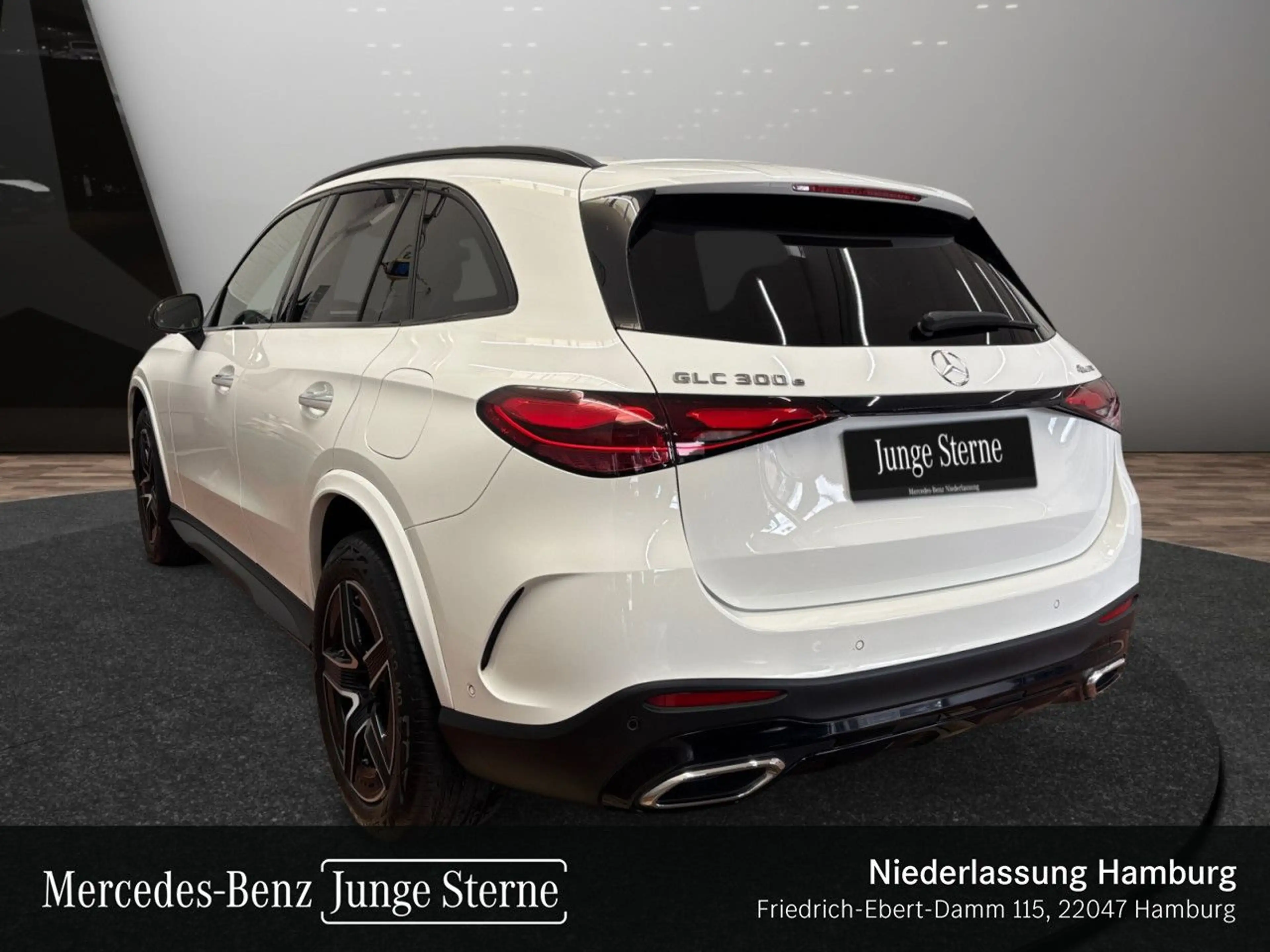 Mercedes-Benz GLC 300 e 4M AMG+NIGHT+360+TOTW+KEYLESS+9G — photo 9