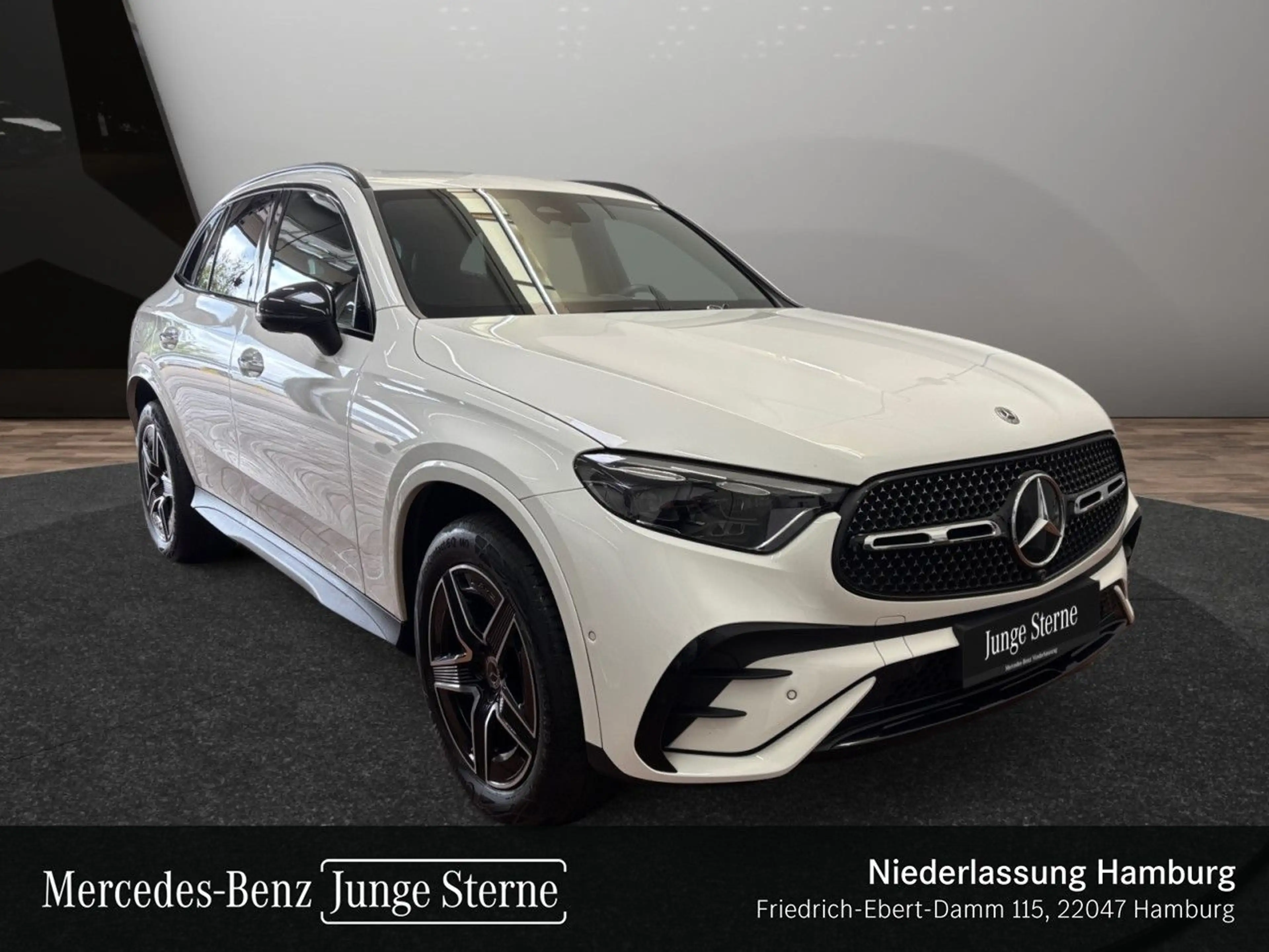 Mercedes-Benz GLC 300 e 4M AMG+NIGHT+360+TOTW+KEYLESS+9G — photo 4