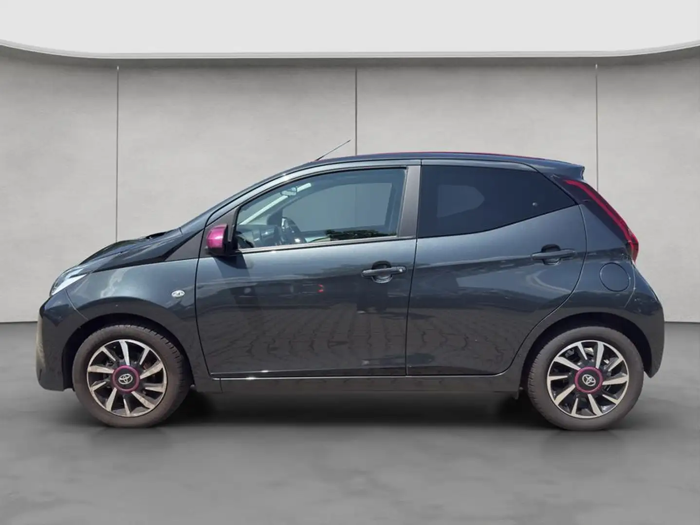 Toyota Aygo X x-style Szary - 2