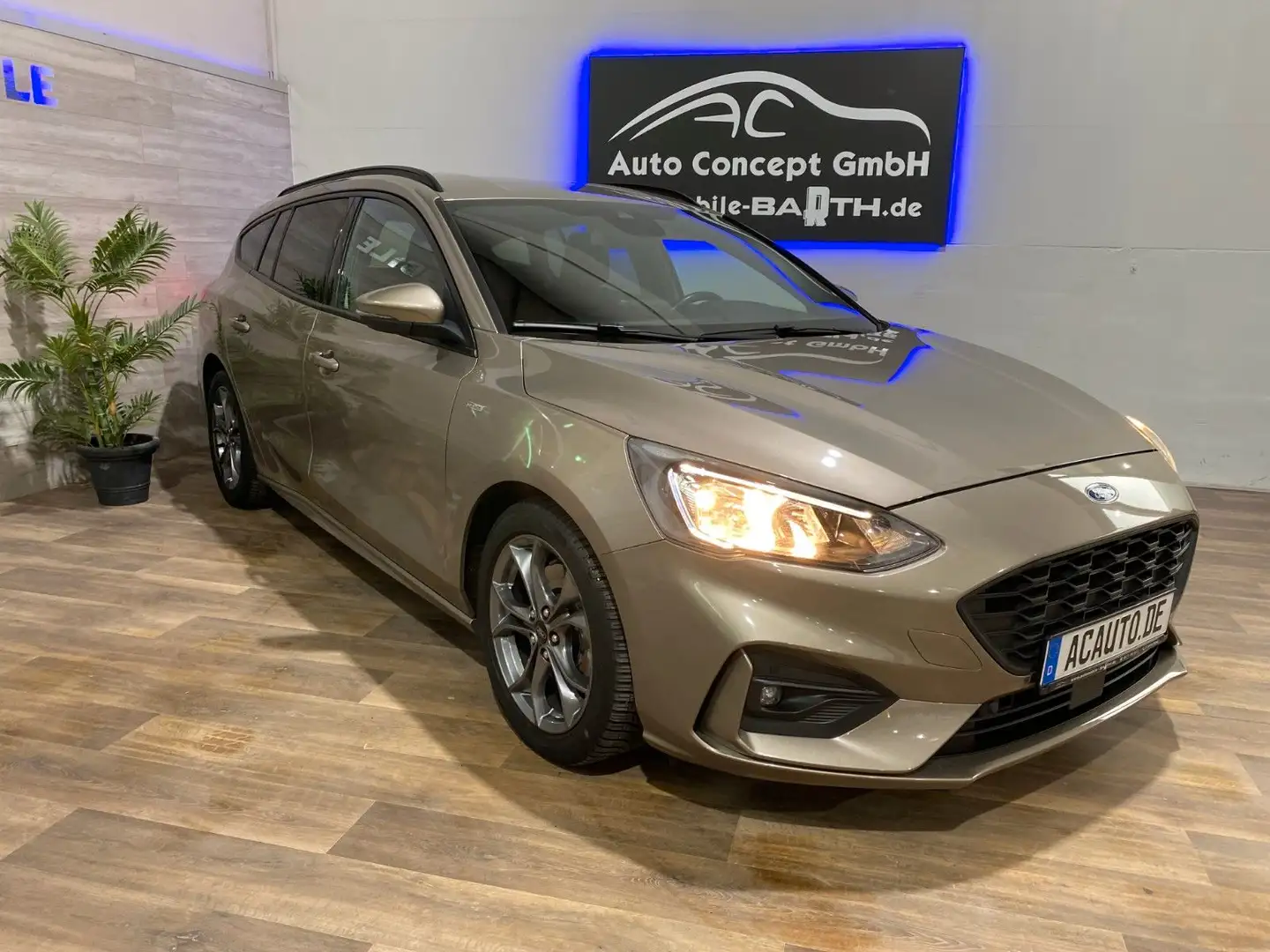 Ford Focus Turnier ST-Line+SZH+NAVI+SPUR Grau - 2