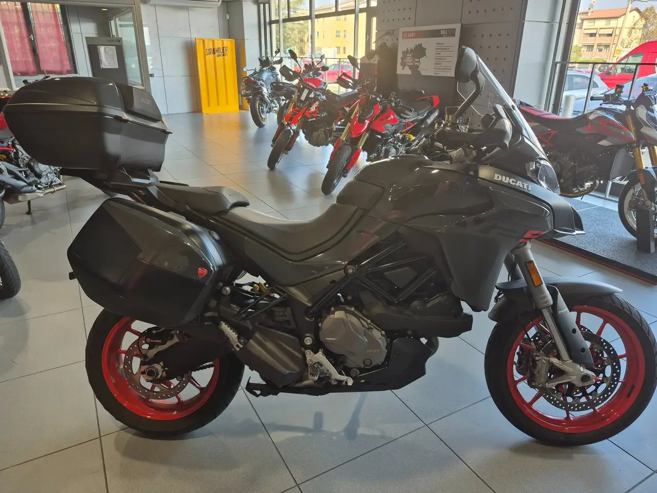 Ducati Multistrada V2 S