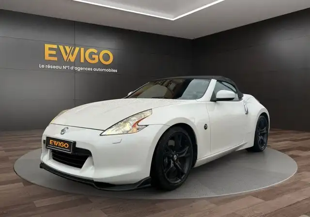 Nissan 370Z roadster 3.7 330 gt bva origine france garantie 12 mois
