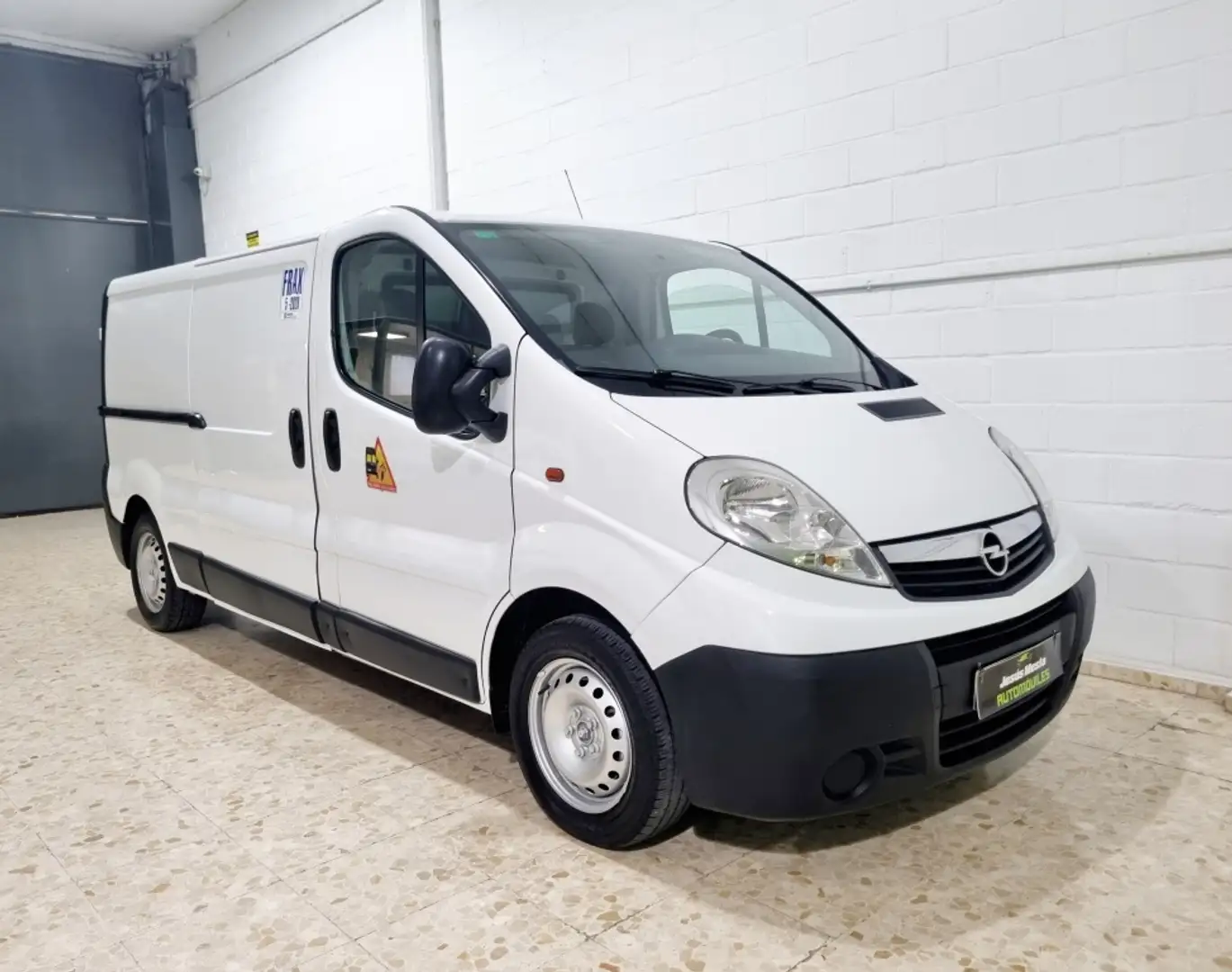 Opel Vivaro Fg. 2.0CDTi 29 L2H1 90 E5 Blanc - 1