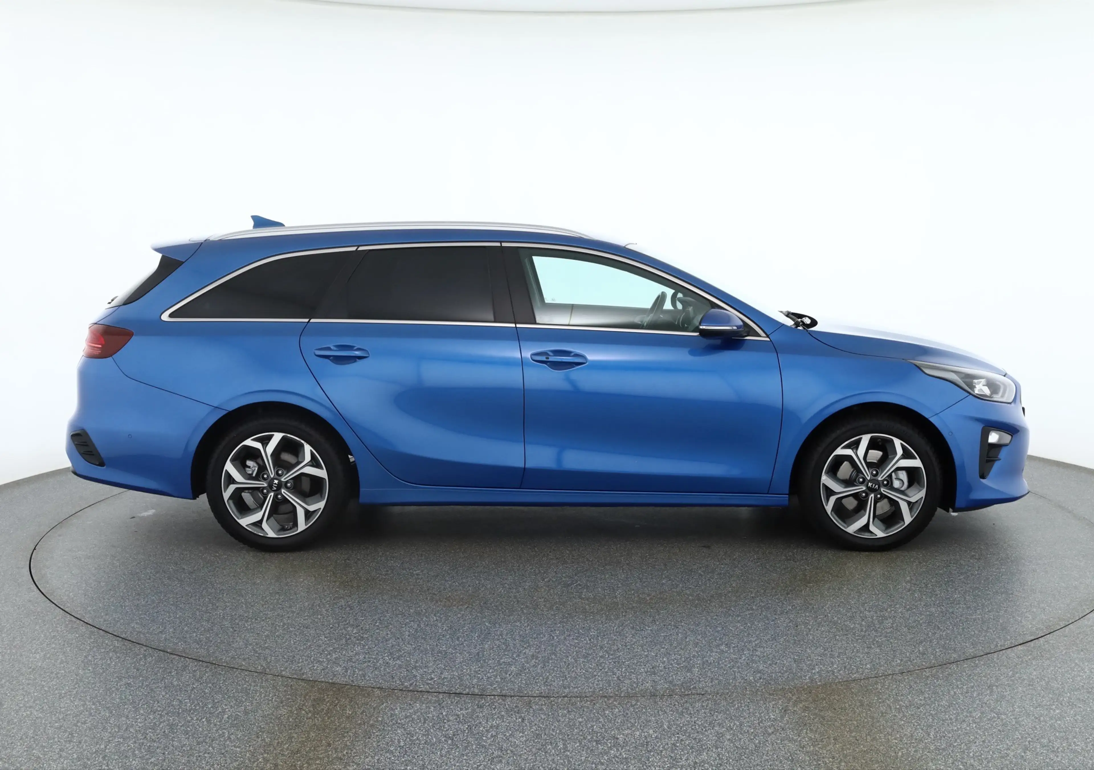 Kia Ceed SW / cee'd SW Ceed SW 1.4 T-GDI Spirit LED Navi Sitzheizung — photo 6