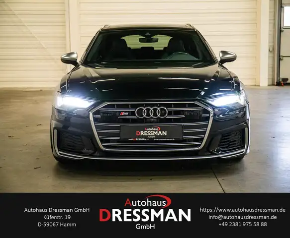 Audi S6 view 2