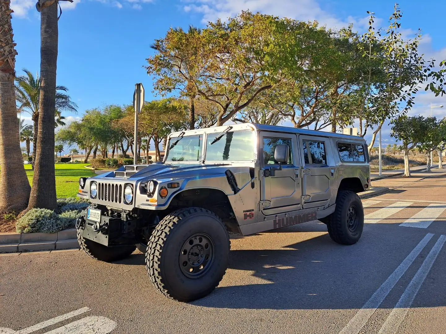 HUMMER H1 Wagon 6.5 Gris - 1