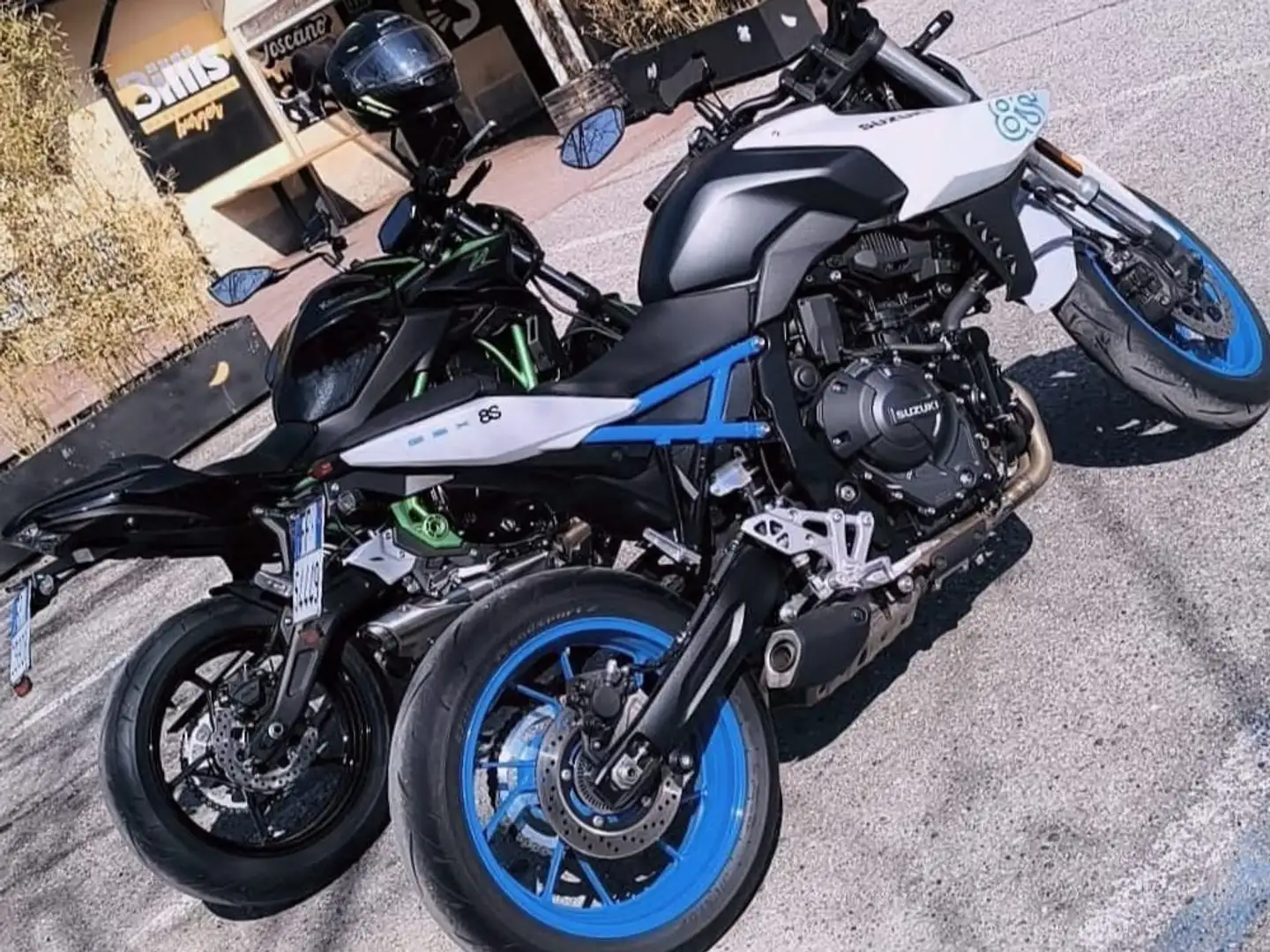 Suzuki GSX 8S Bianco - 2