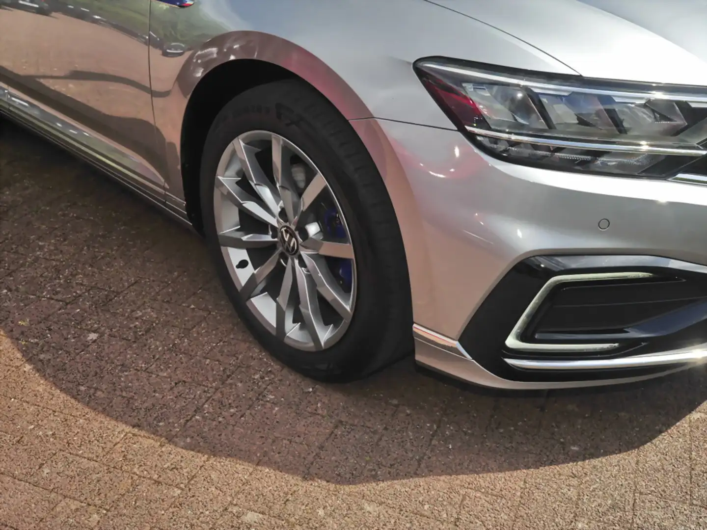 Volkswagen Passat Variant 1,4 TSI GTE DSG Navi LED ACC SHZ Silber - 2