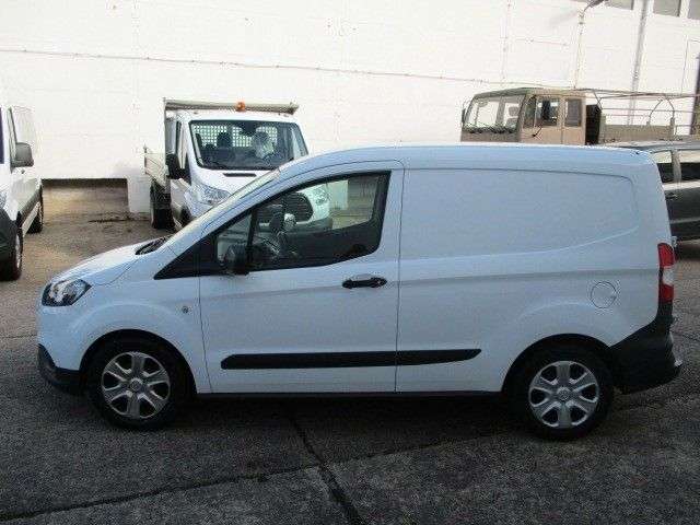 Ford Transit Courier