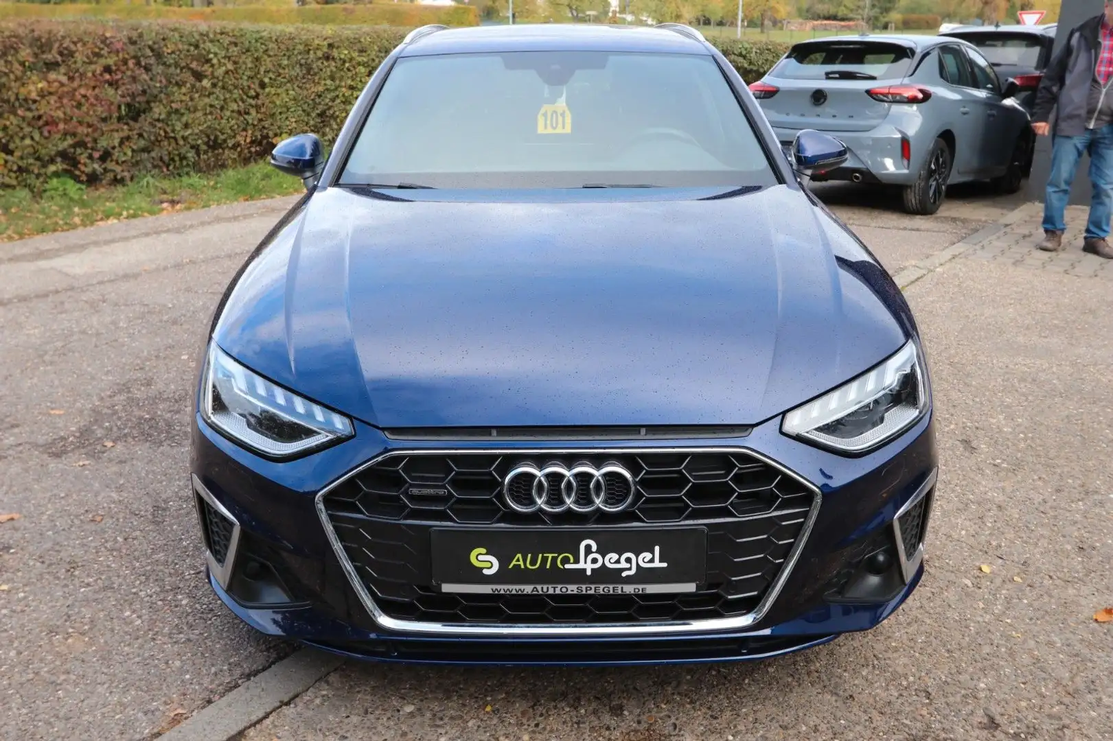 Audi A4 Avant 40 TDI quattro S line LED Kamera Navi Blau - 2