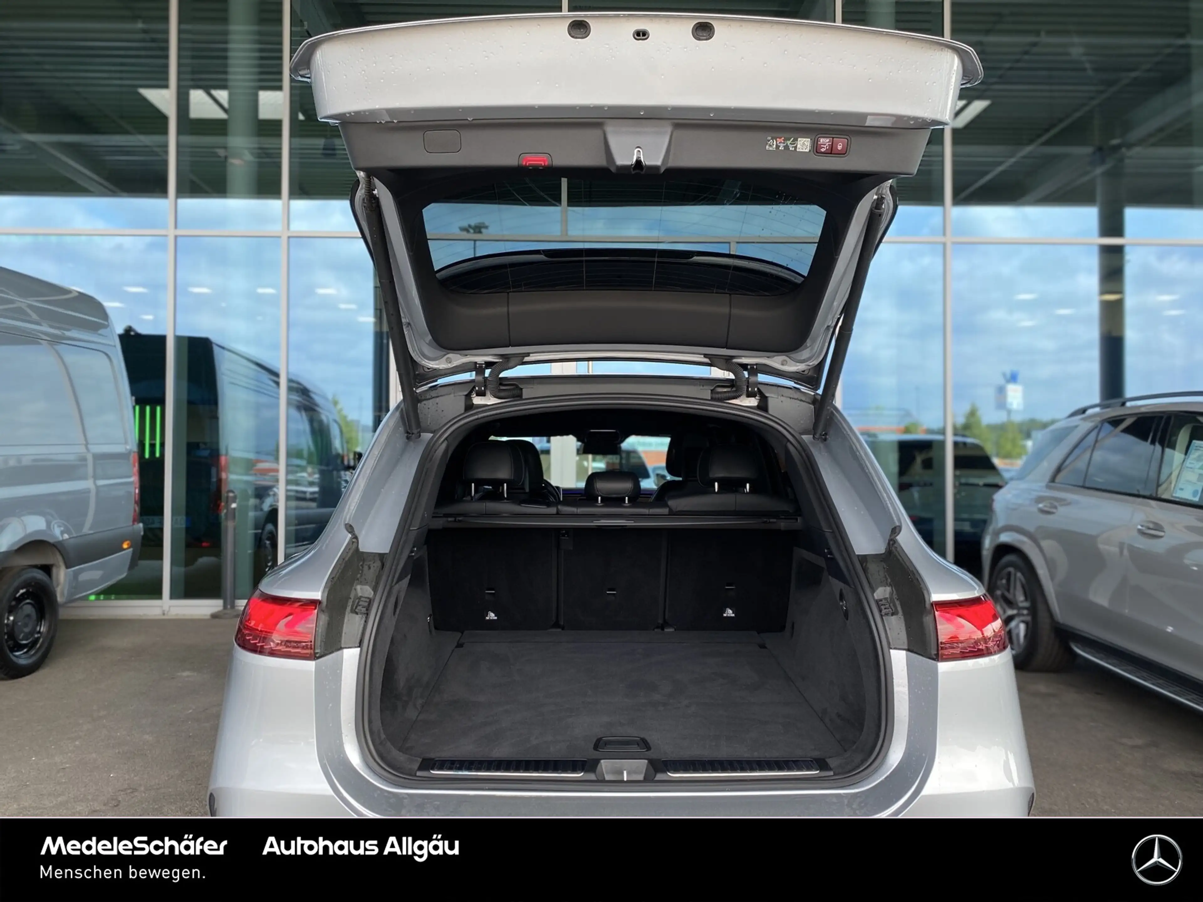 Mercedes-Benz EQS SUV EQS SUV 450 4M AMG Night 21" Permium 360° Pano — photo 6