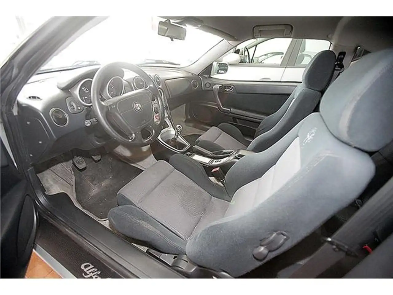 Alfa Romeo GTV 1.8i 16V Twin Spark cat, foto 5
