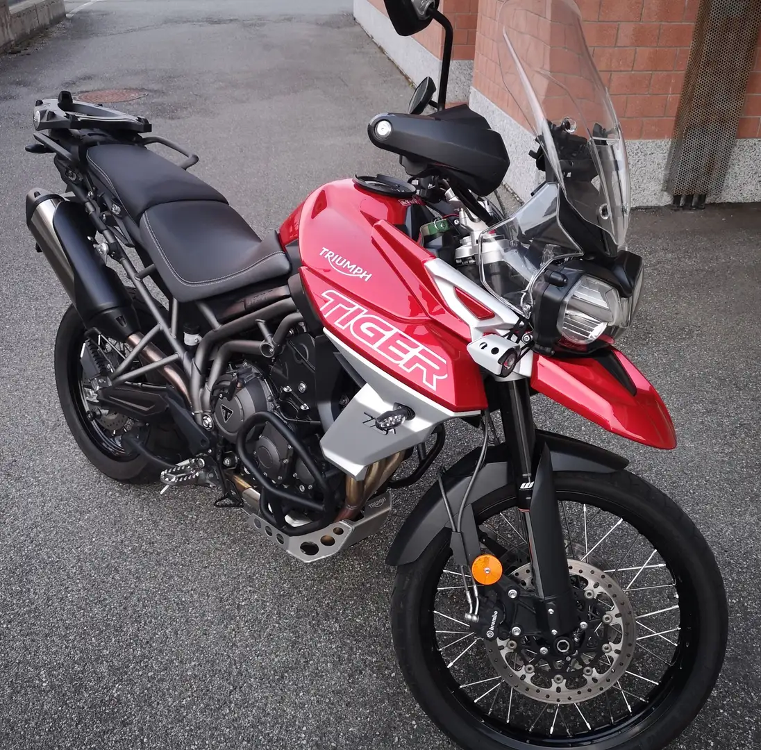 Triumph Tiger 800 800 XCA Roşu - 2