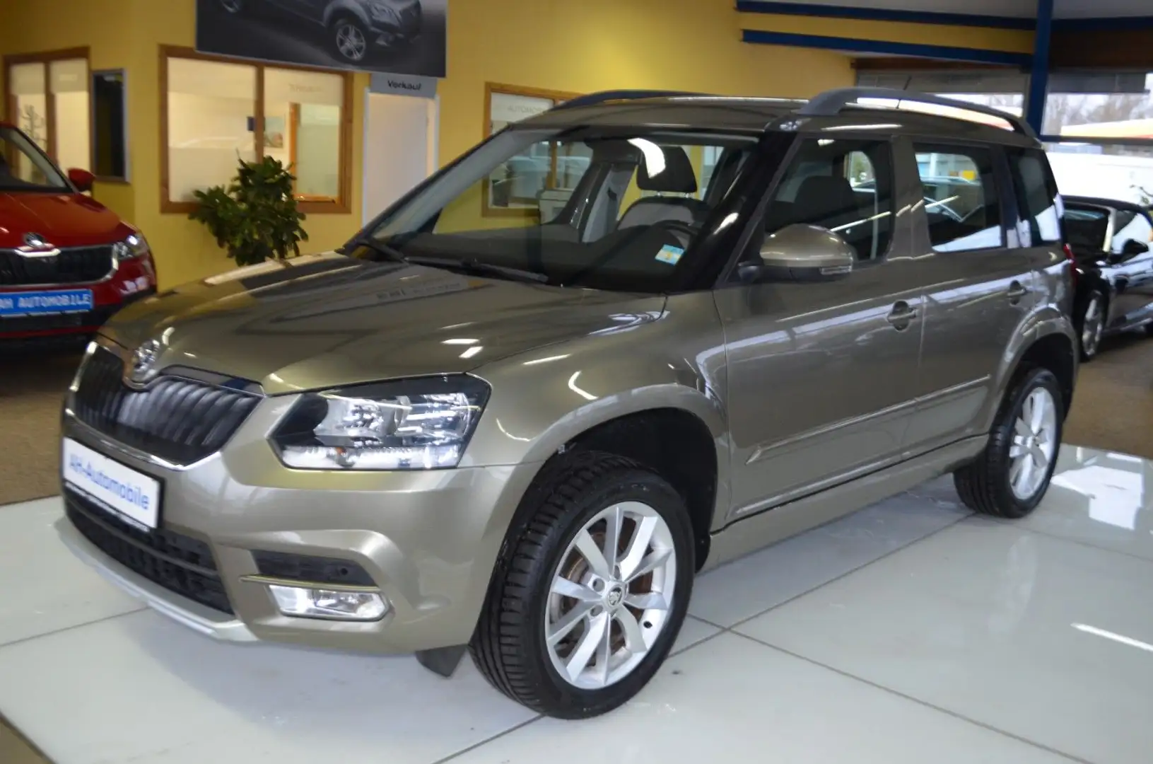 Skoda Yeti Elegance AUTOMATIK / KLIMAAUTO./ PDC Grün - 1