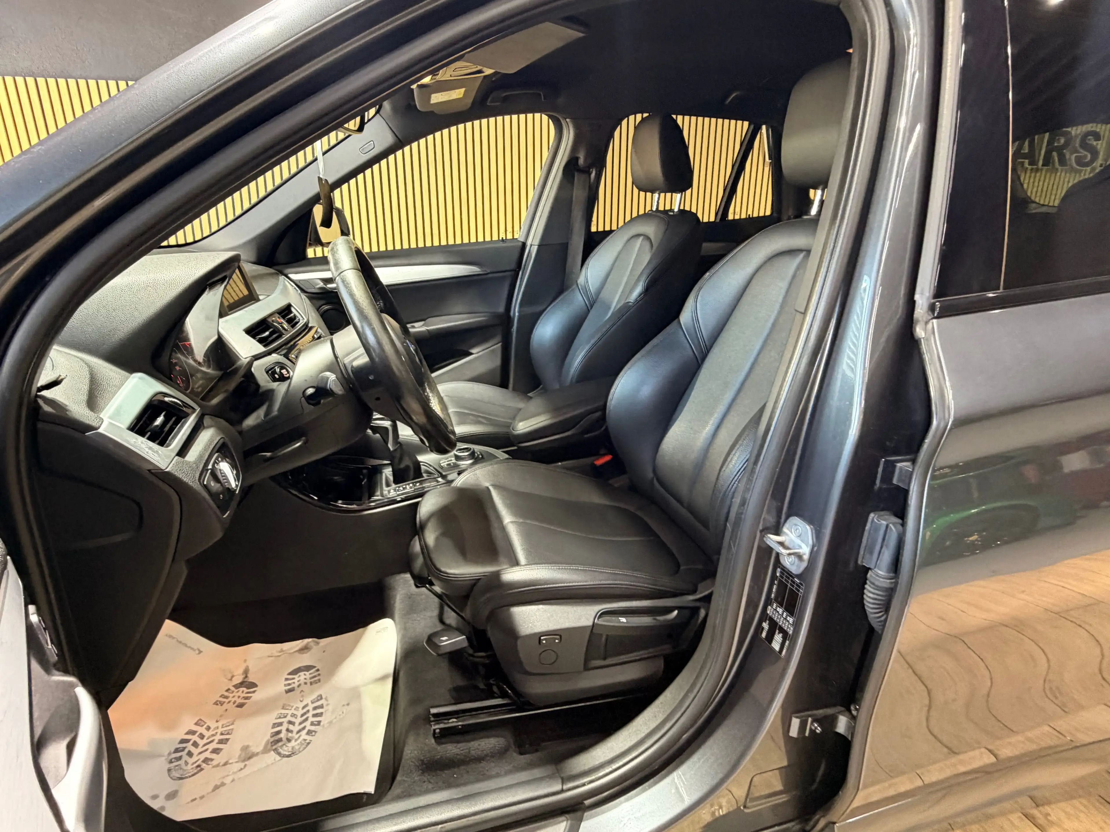 BMW X1 1.5iA sDrive18 * PACK M * GARANTIE 12 MOIS * — photo 11