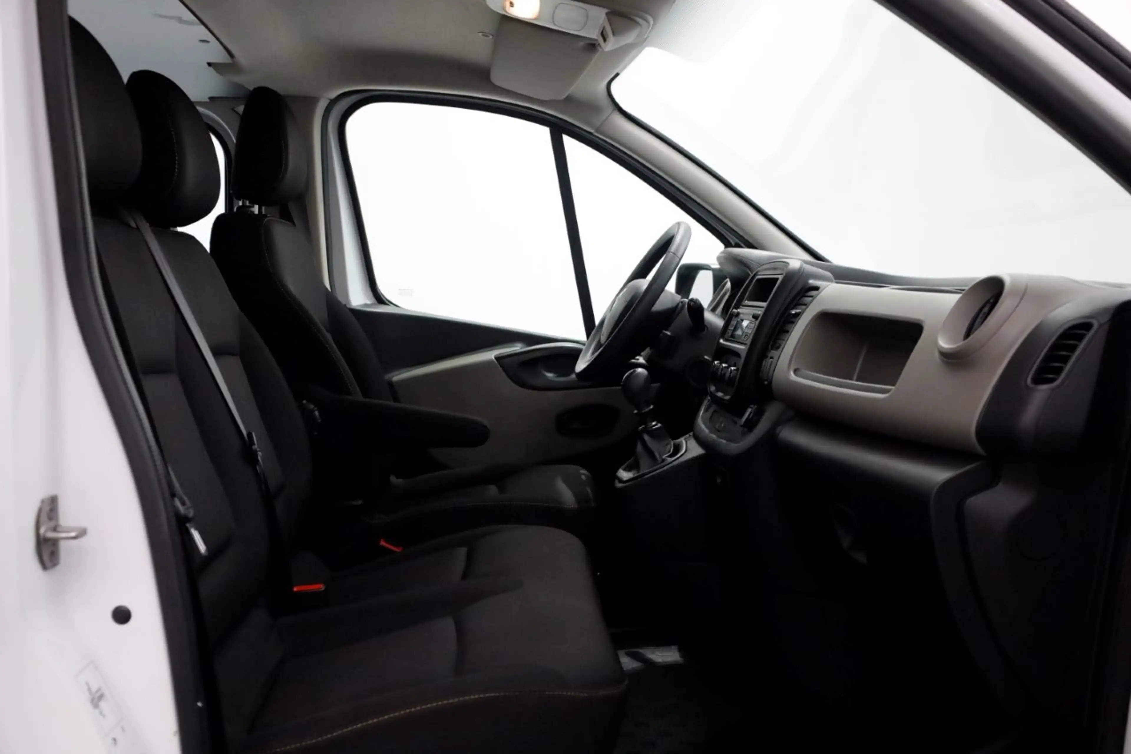 Renault Trafic 1.6 dCi Euro6 L2H1 D.C. Airco 05-2019 — photo 6
