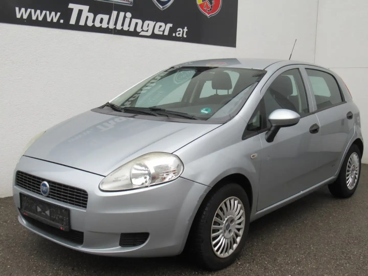 Fiat Grande Punto 1.4 8V 75S Grau - 1