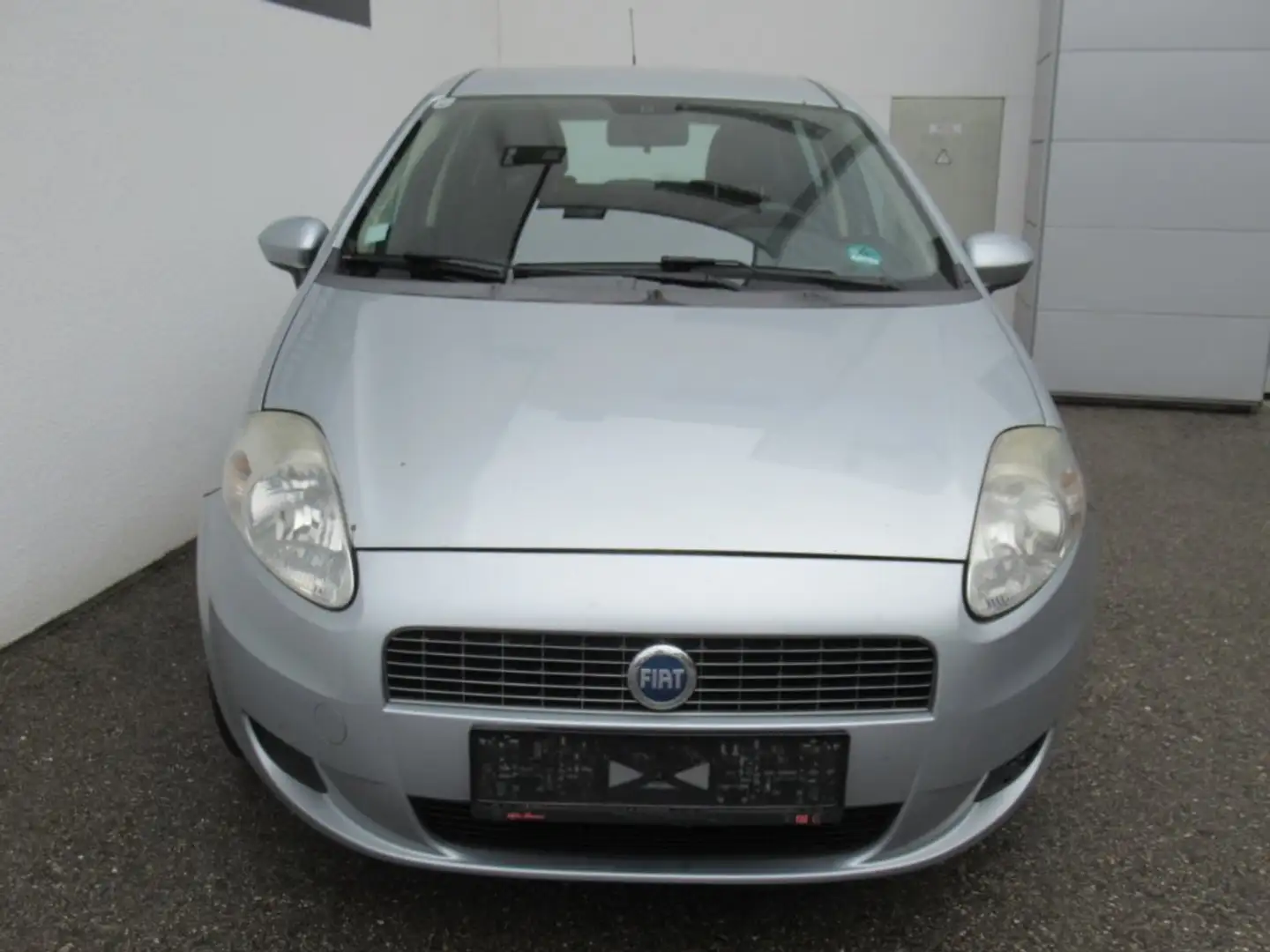 Fiat Grande Punto 1.4 8V 75S Grau - 2