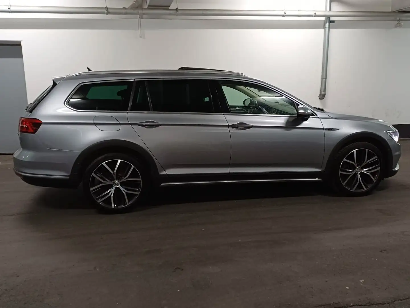 Volkswagen Passat Variant Alltrack4Motion*Head-UP*Pano*Kame Argent - 1